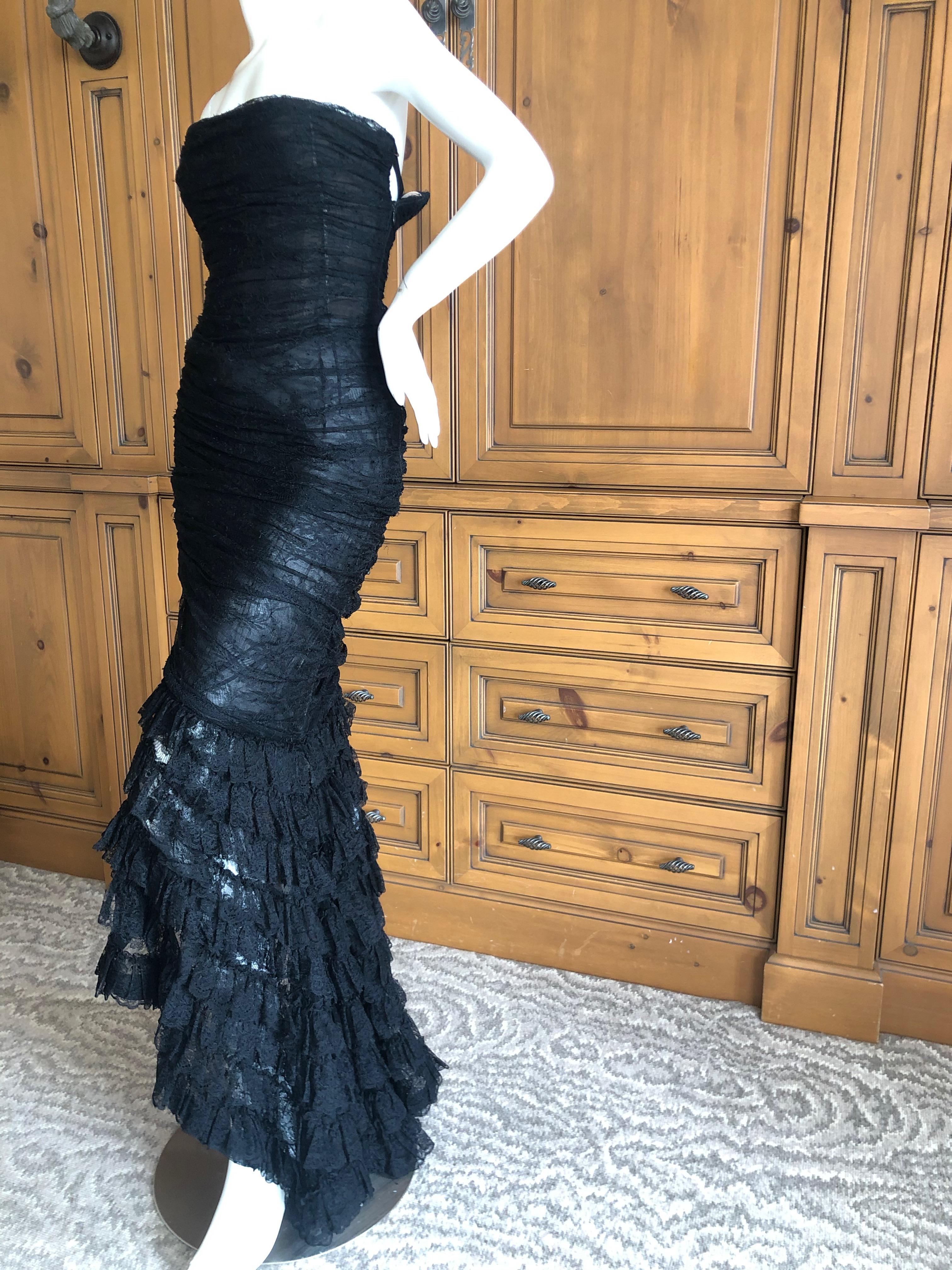 Oscar de la Renta Vintage 1980's Black Lace Evening Dress with Flamenco Ruffles In Good Condition For Sale In Cloverdale, CA
