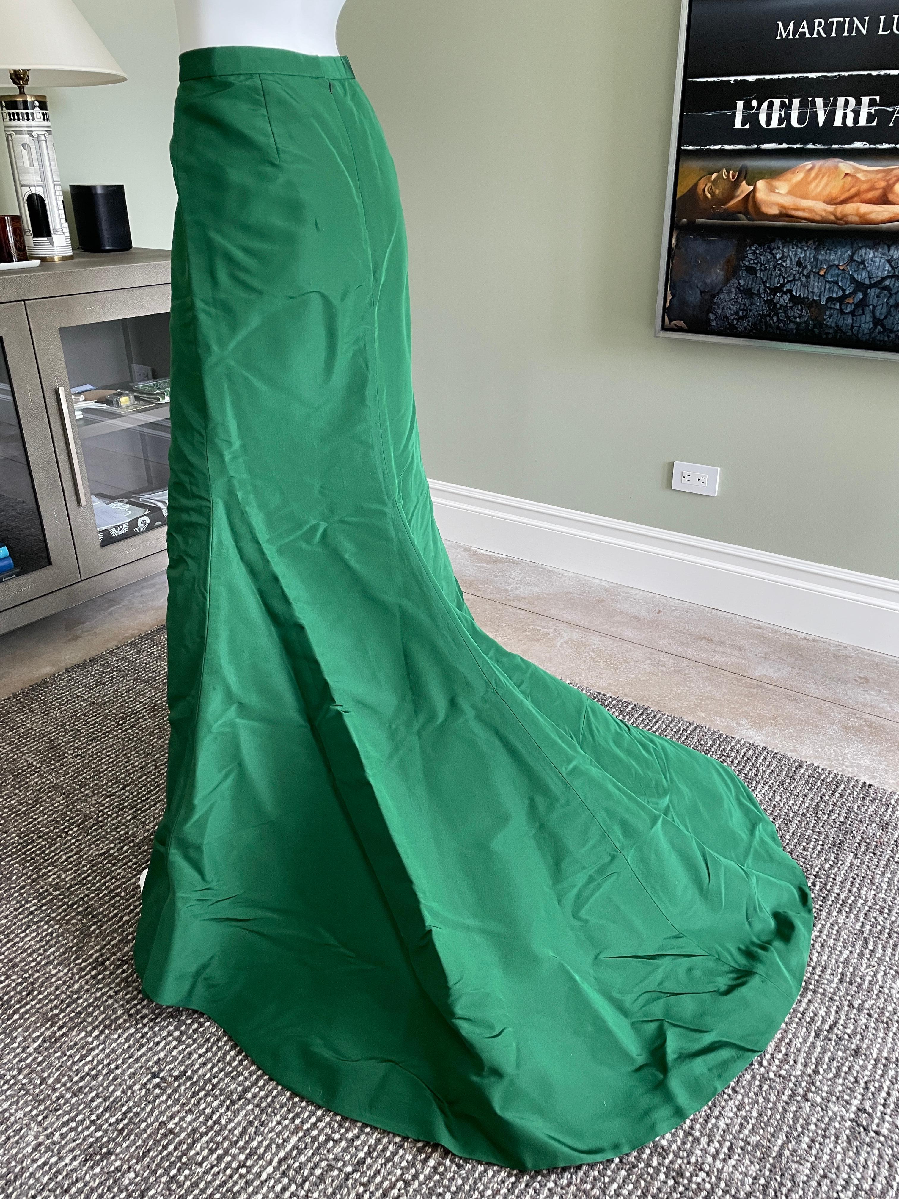 Oscar de la Renta Vintage 1980's Green Silk Taffeta Ball Skirt w Fishtail Train For Sale 2