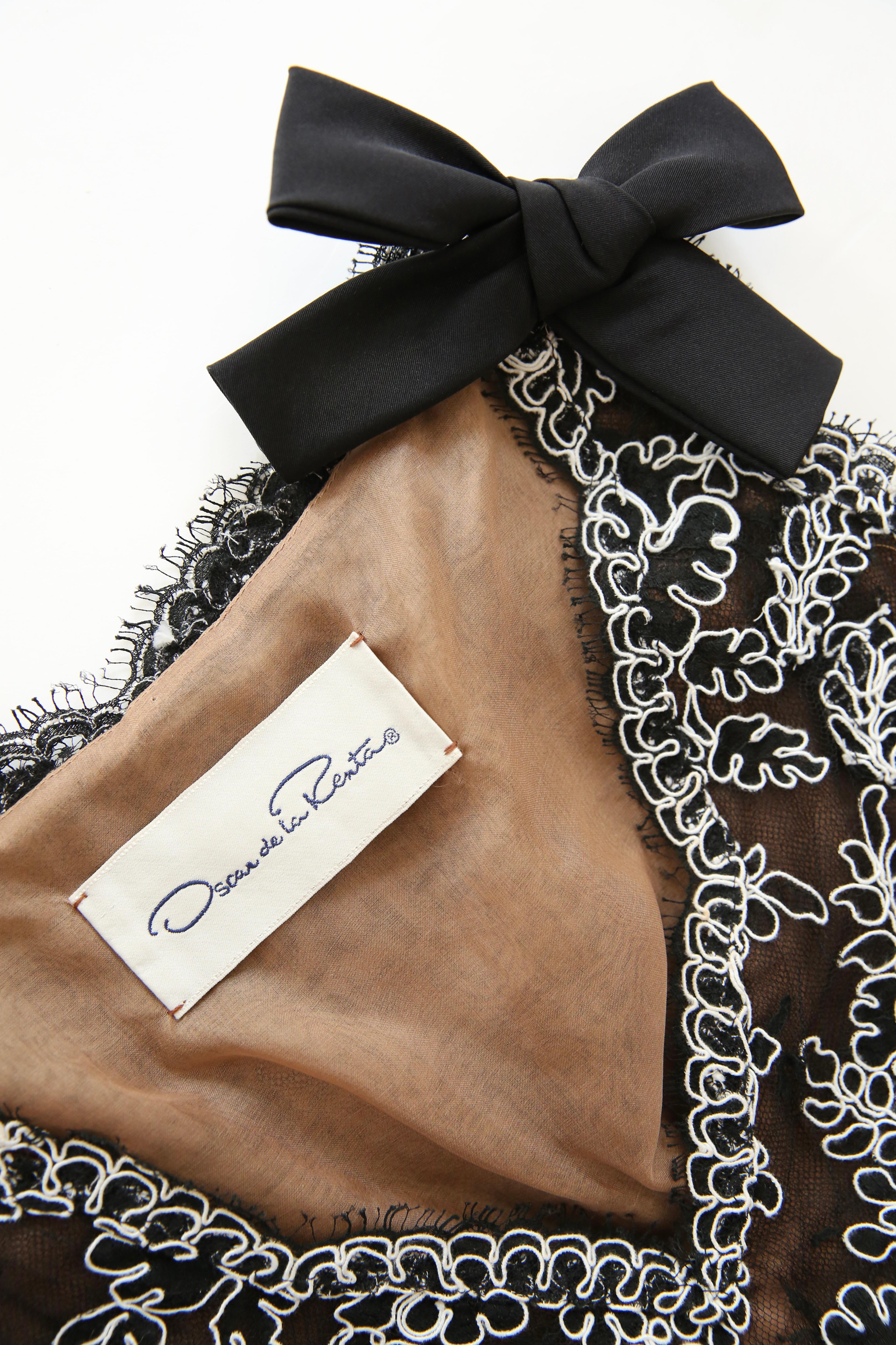 Oscar de la Renta vintage black white lace floral embroidered gown maxi dress 9