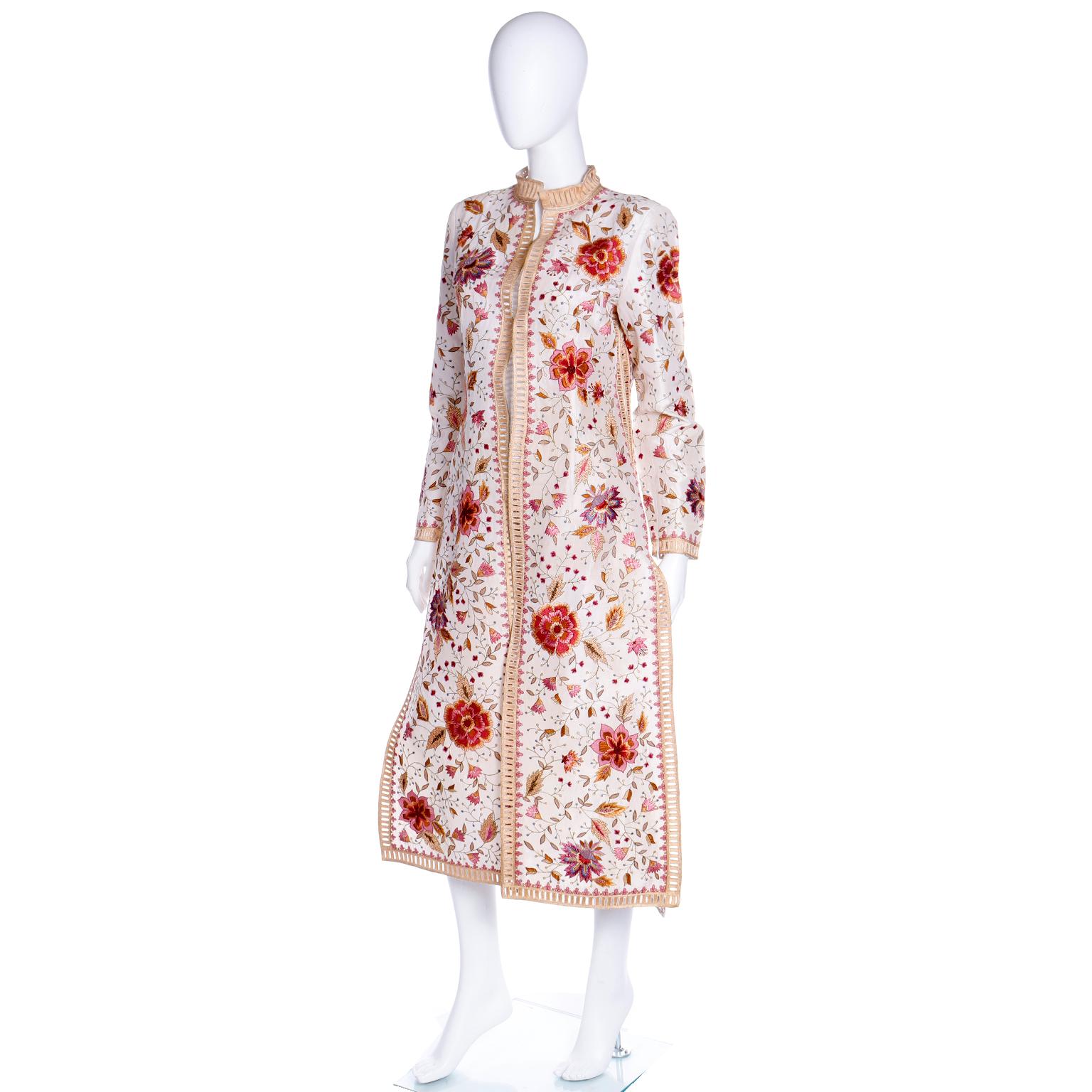 Oscar de la Renta Vintage Floral Embroidered Long Summer Coat w/ High Slits In Good Condition In Portland, OR