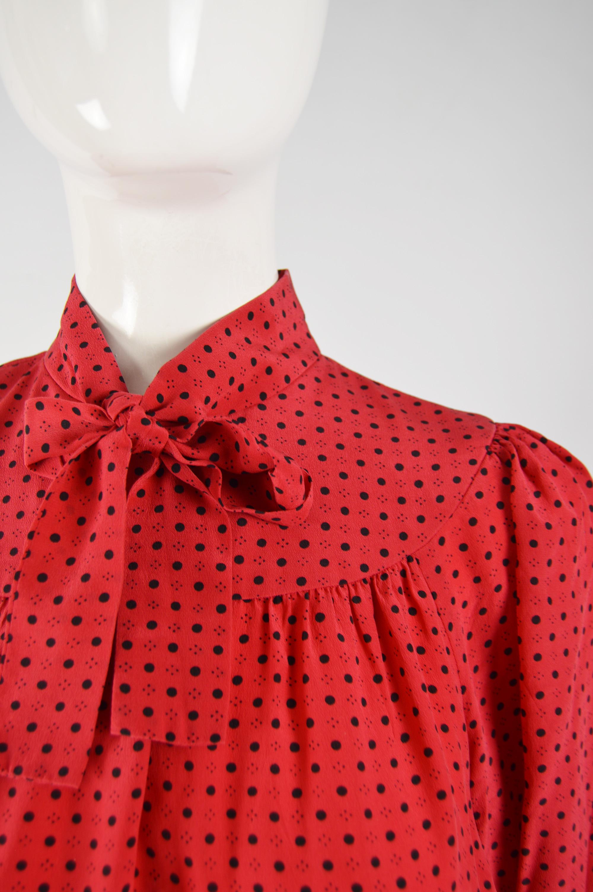 Women's Oscar de la Renta Vintage Red Silk Puffed Sleeve Dress For Sale