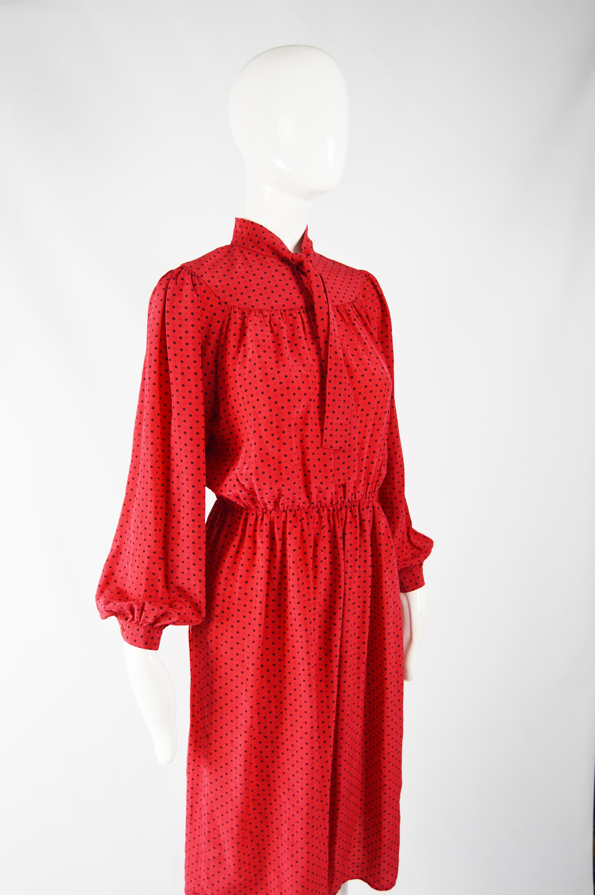 Oscar de la Renta Vintage Red Silk Puffed Sleeve Dress For Sale 2