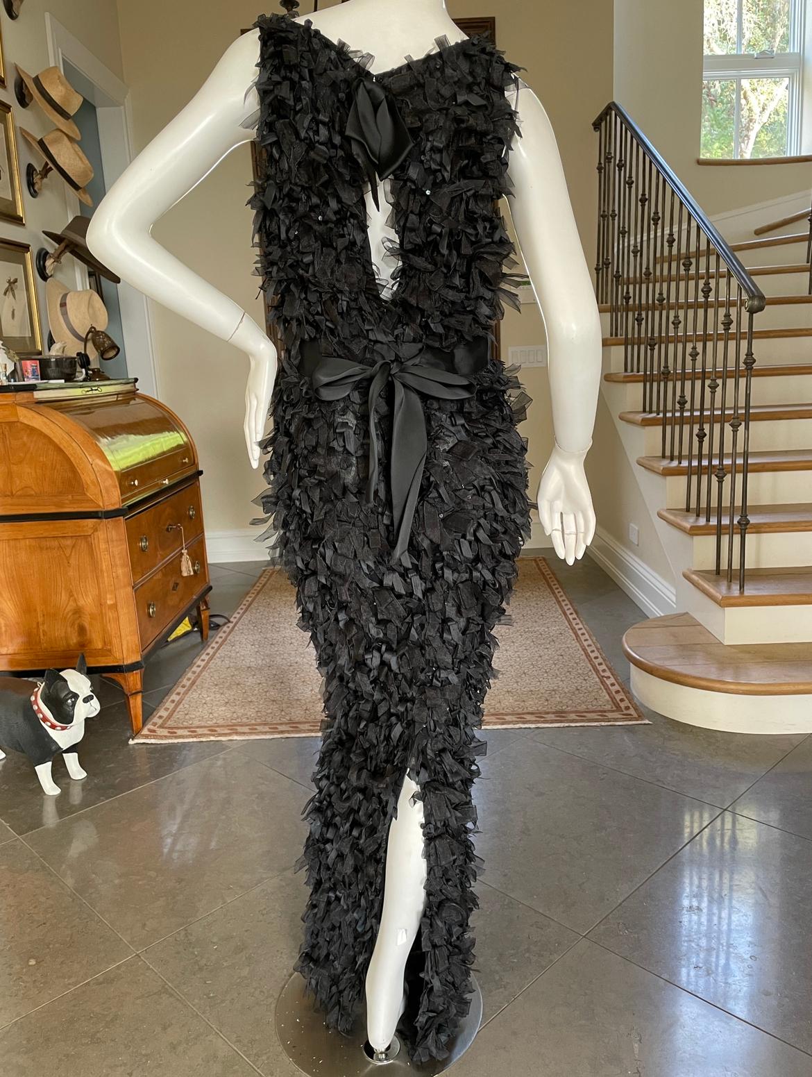 Women's Oscar de la Renta Vintage Sleeveless Black Fringed Evening Dress For Sale