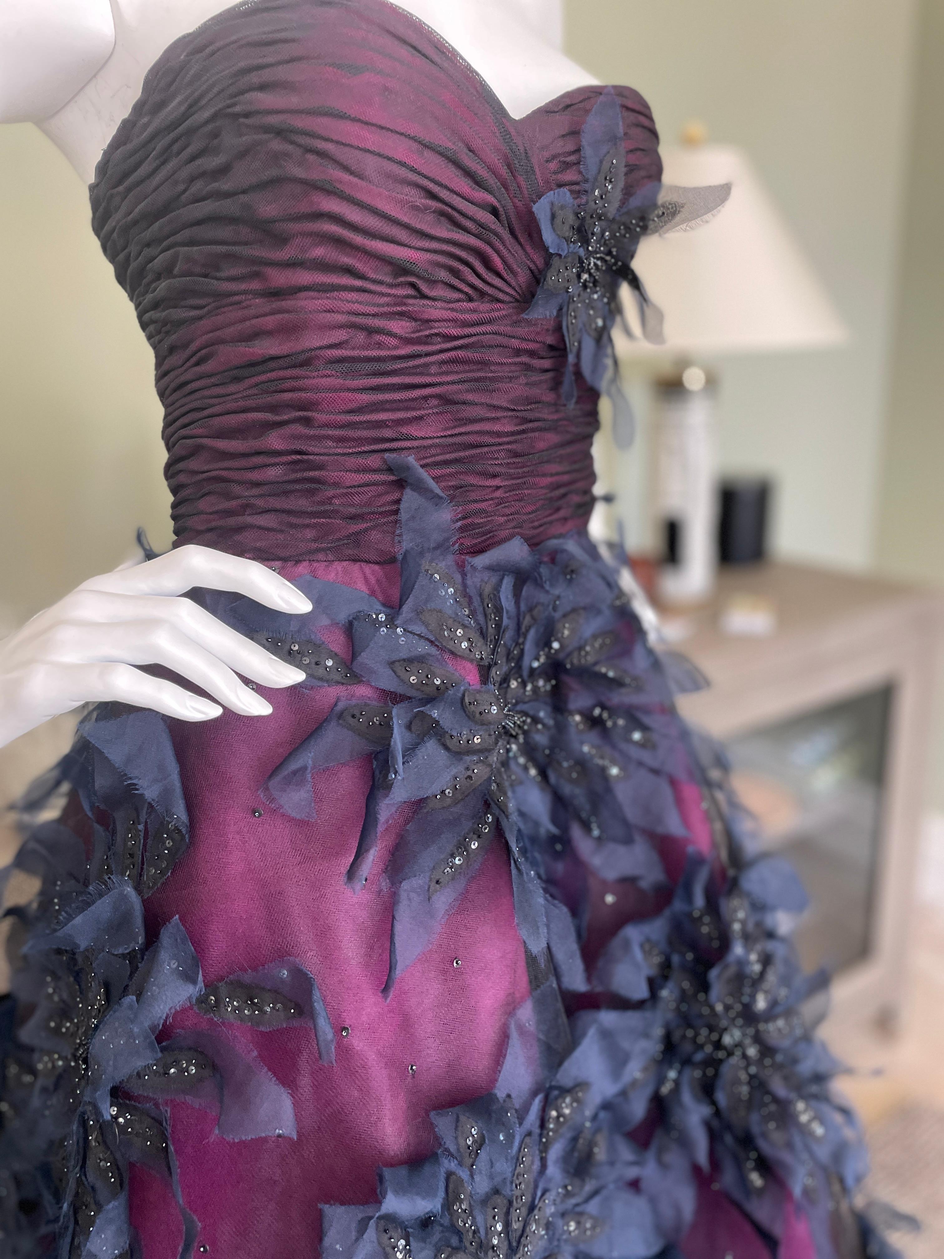 Oscar de la Renta Vintage Strapless Floral Applique Ball Gown w 15  Petticoats For Sale 7