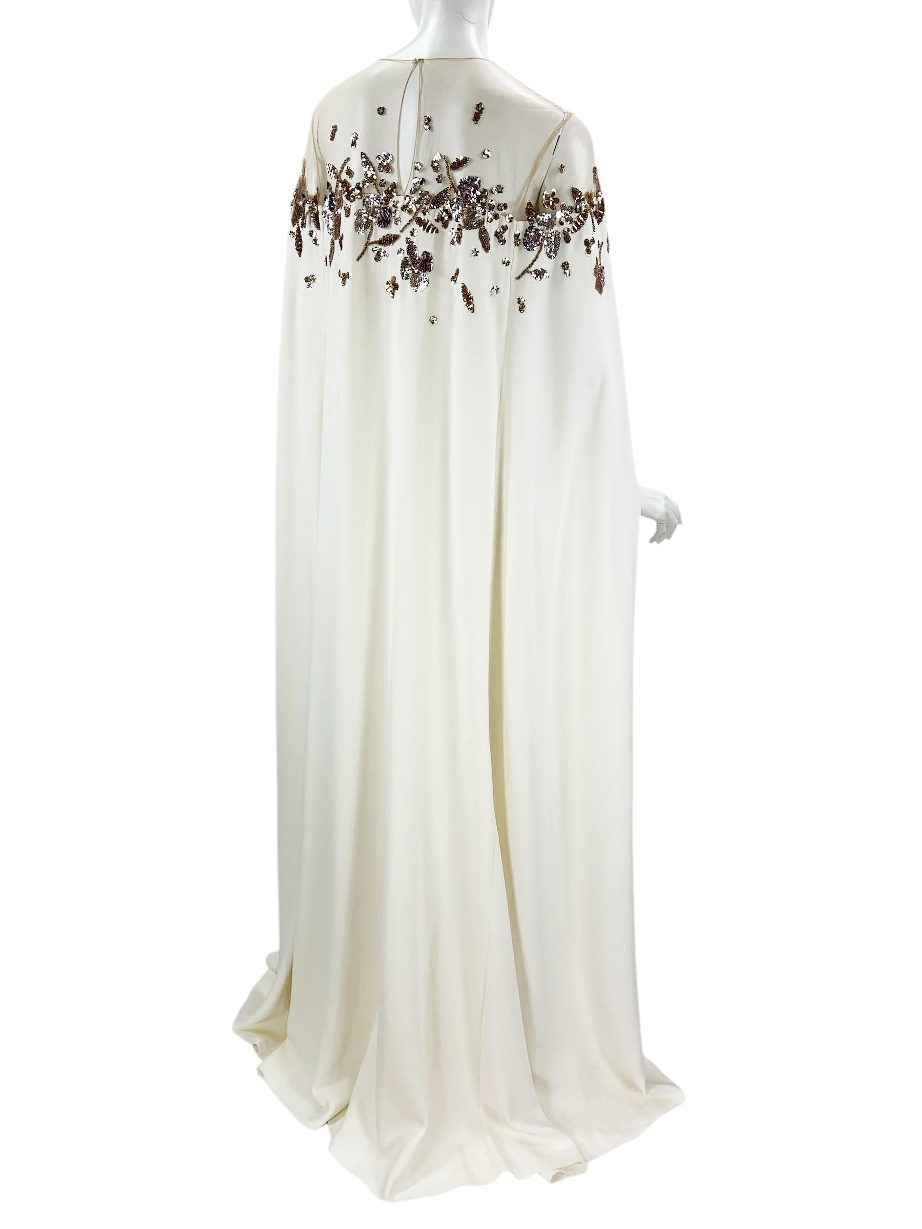 Oscar de la Renta Wedding White Silk Dress Cape Sequin Embroidered XS - Oversize In New Condition For Sale In Montgomery, TX