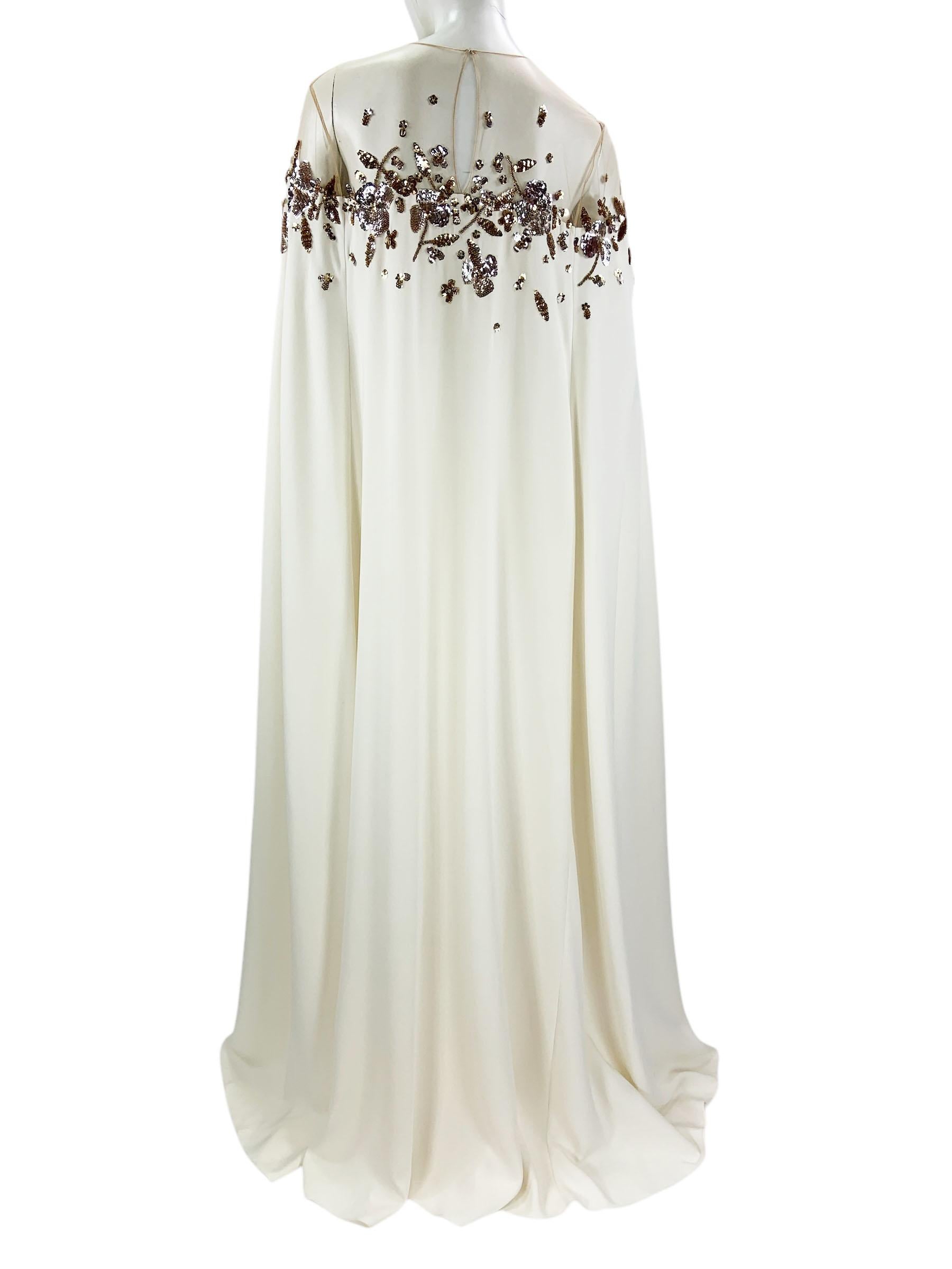 Women's Oscar de la Renta Wedding White Silk Dress Cape Sequin Embroidered XS - Oversize For Sale