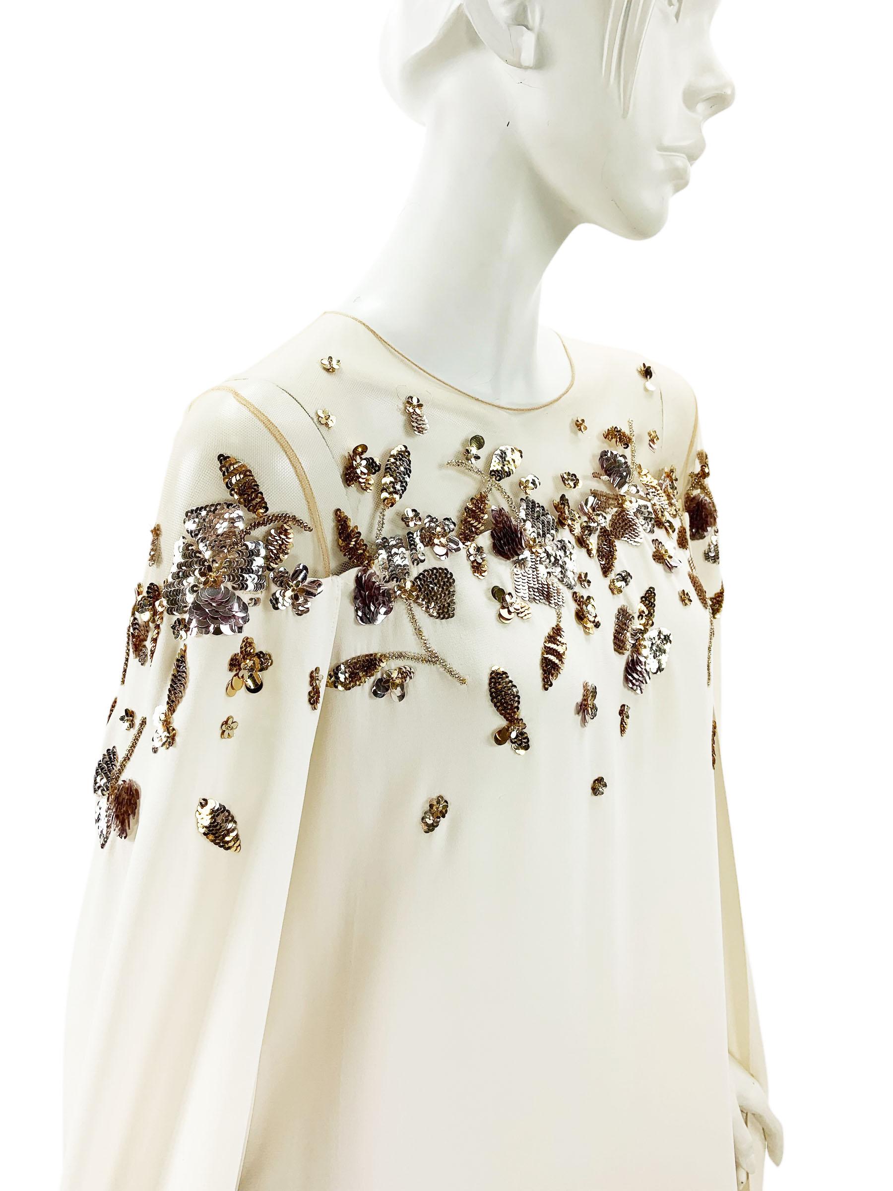 Oscar de la Renta Wedding White Silk Dress Cape Sequin Embroidered XS - Oversize For Sale 4