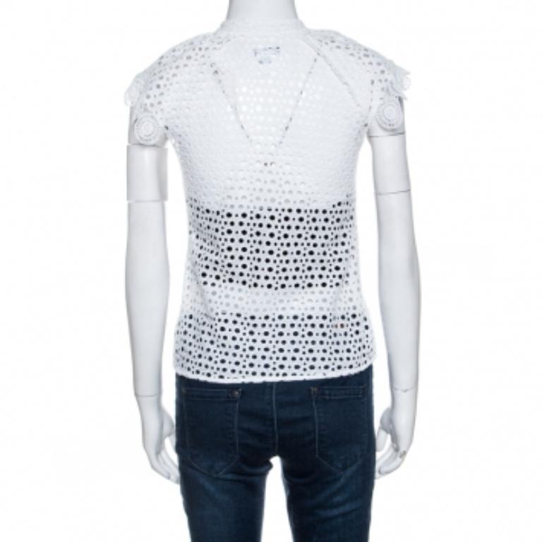 Donna Oscar de la Renta White Eyelet Lace Ruffle Detail Top M in vendita