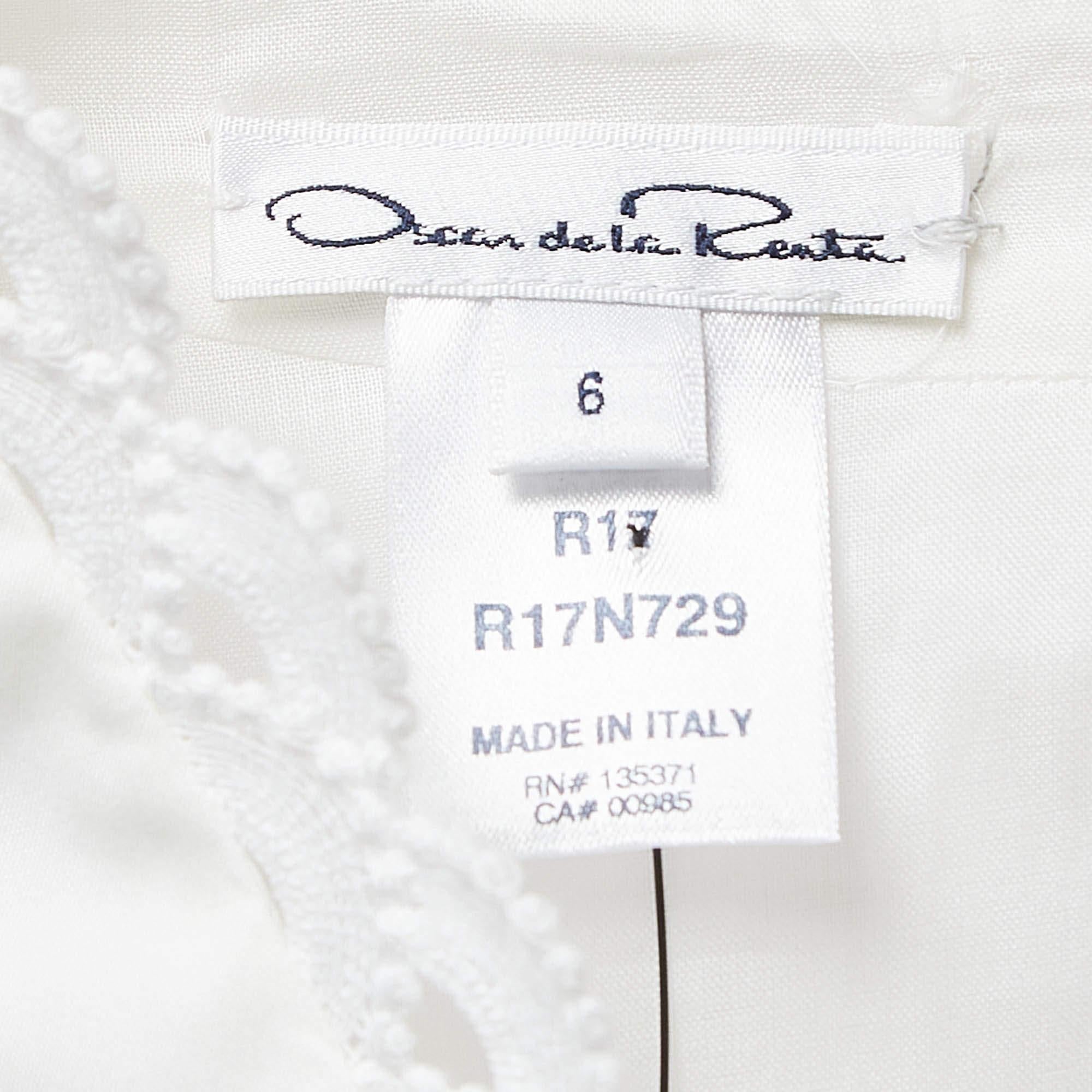 Oscar de la Renta White Lace Trim Cotton Ruffled Peplum Top M In Good Condition For Sale In Dubai, Al Qouz 2
