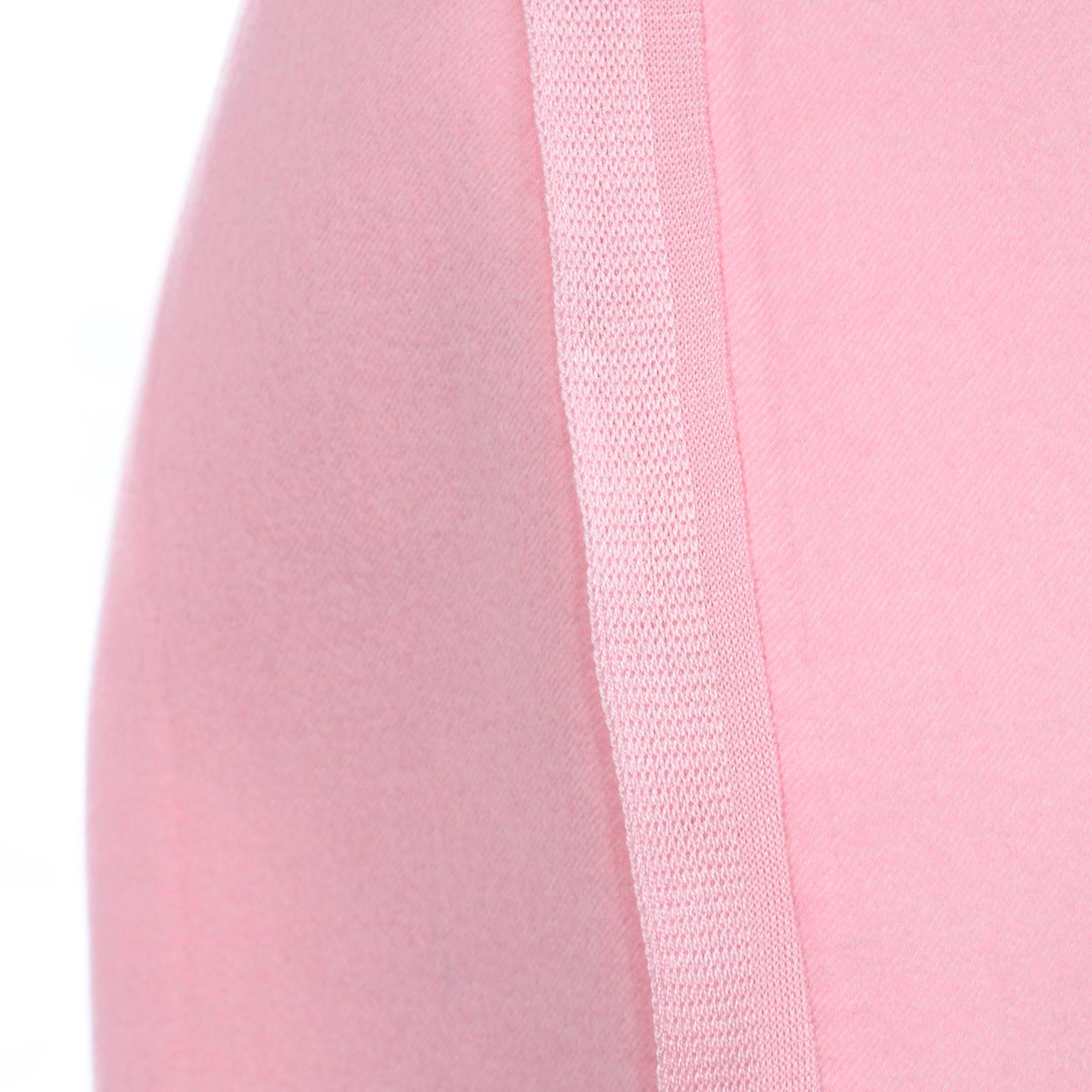 Oscar de la Renta Worsted Cashmere Pink Skirt With Silk Trim 2