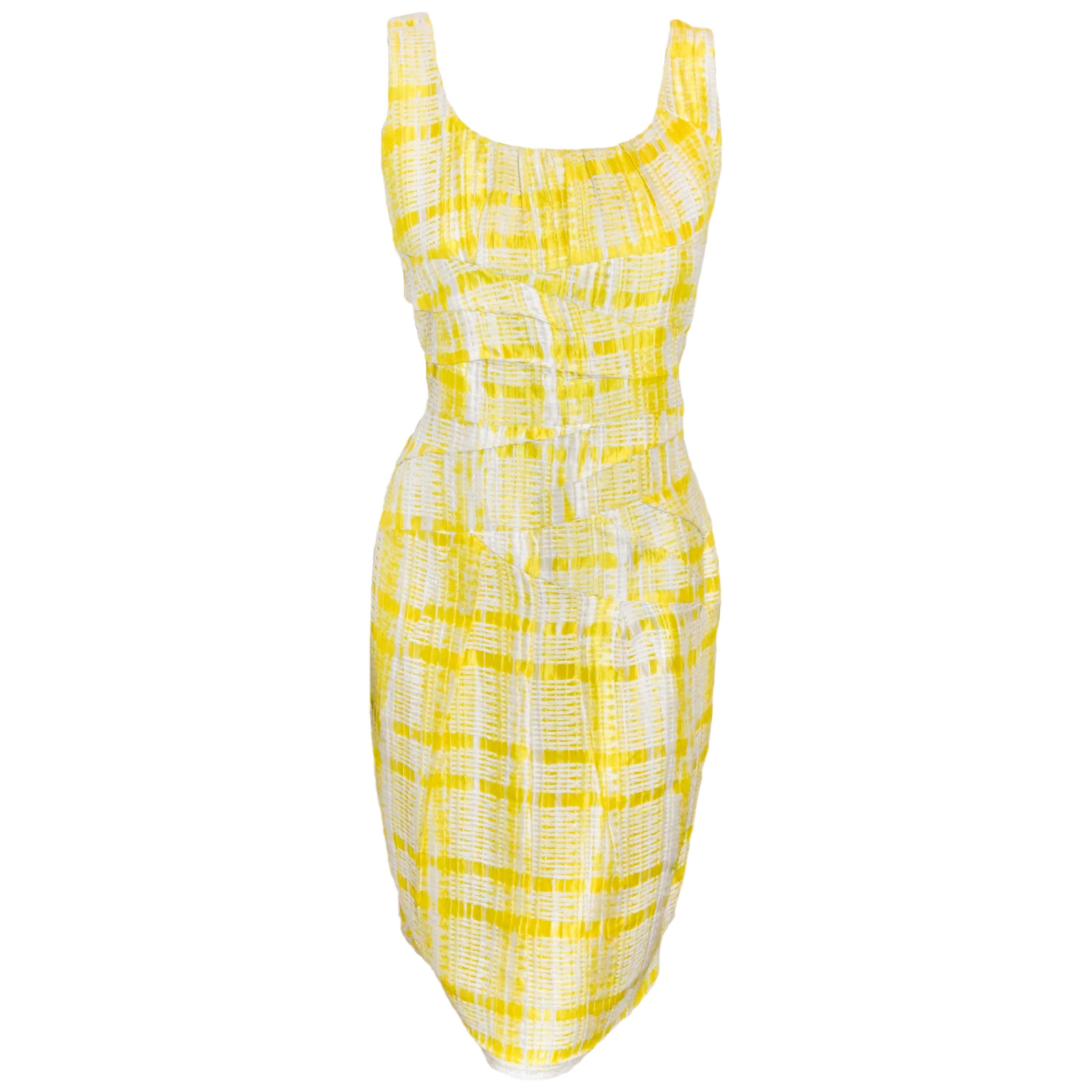 Oscar de la Renta Yellow and White Sleeveless Textured Dress For Sale