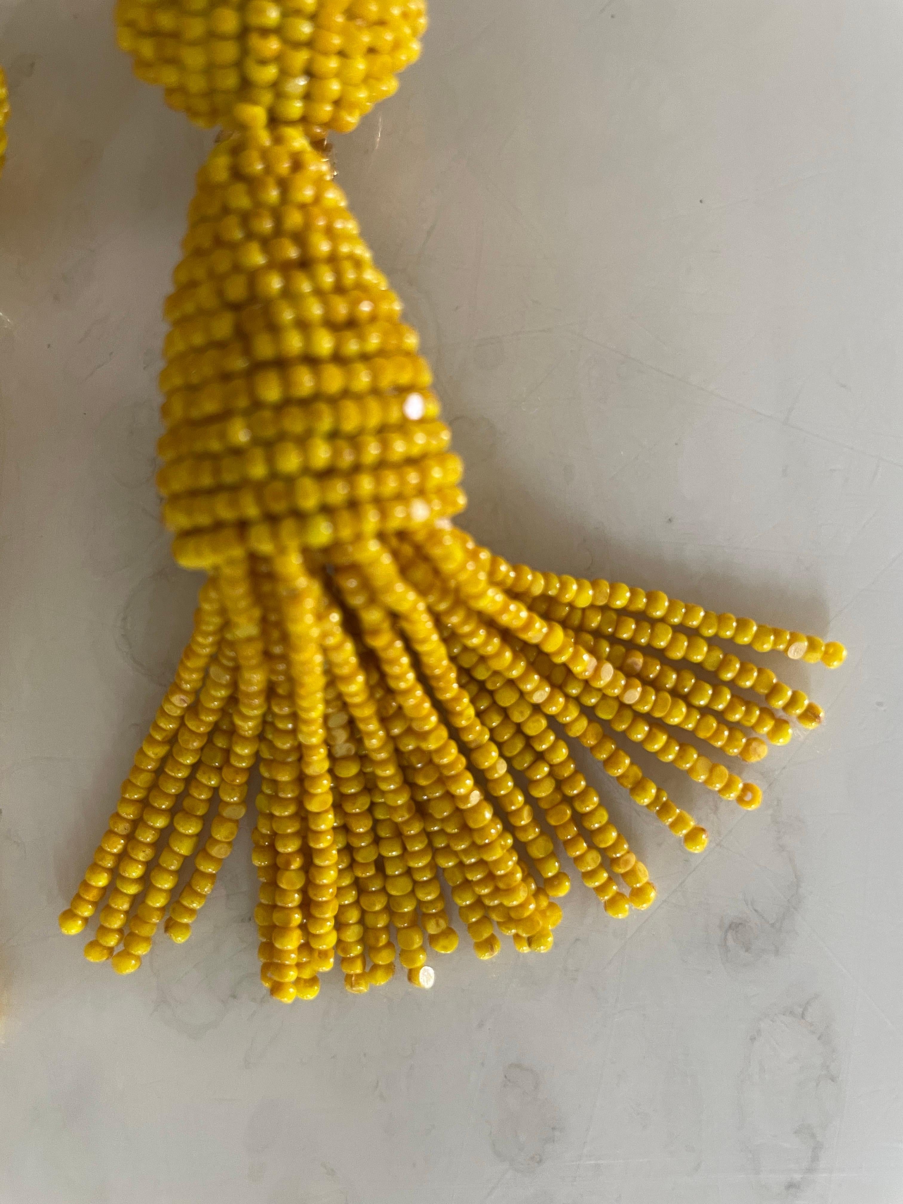 Pendientes de clip con borla de cuentas amarillas Oscar De La Renta Amarillo en venta