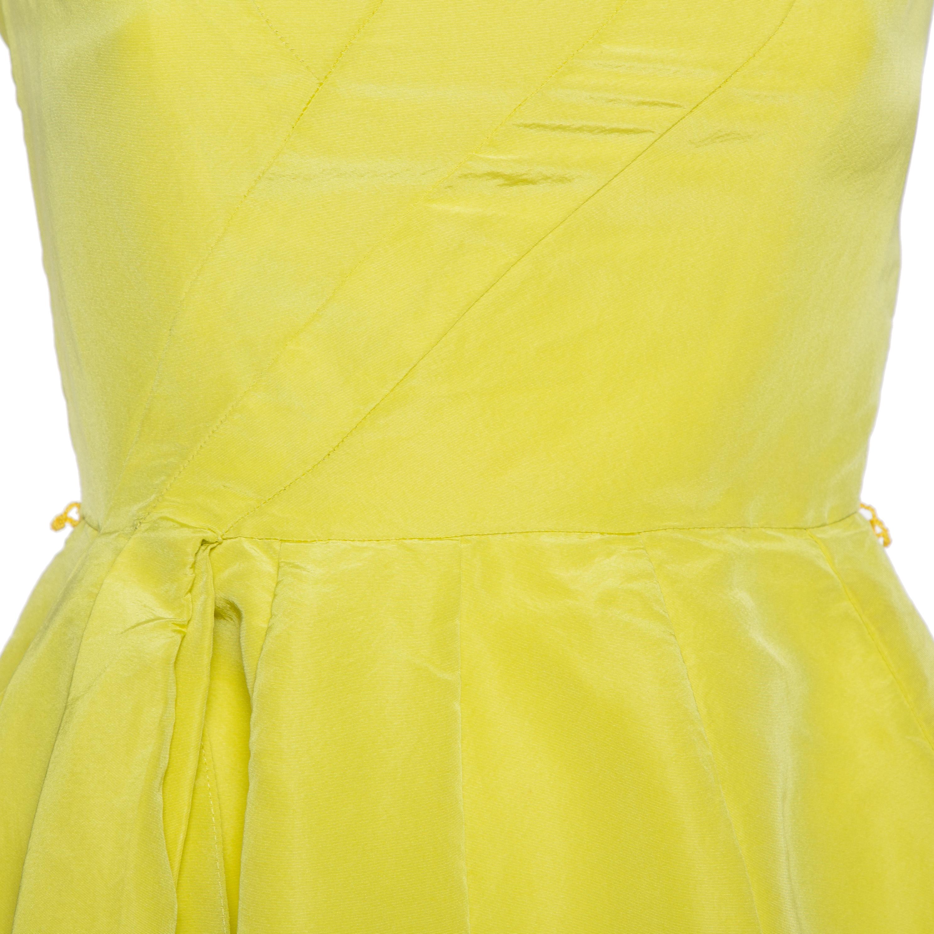 Oscar de la Renta Yellow Silk Front Drape Detail Sleeveless Midi Dress S In Good Condition In Dubai, Al Qouz 2