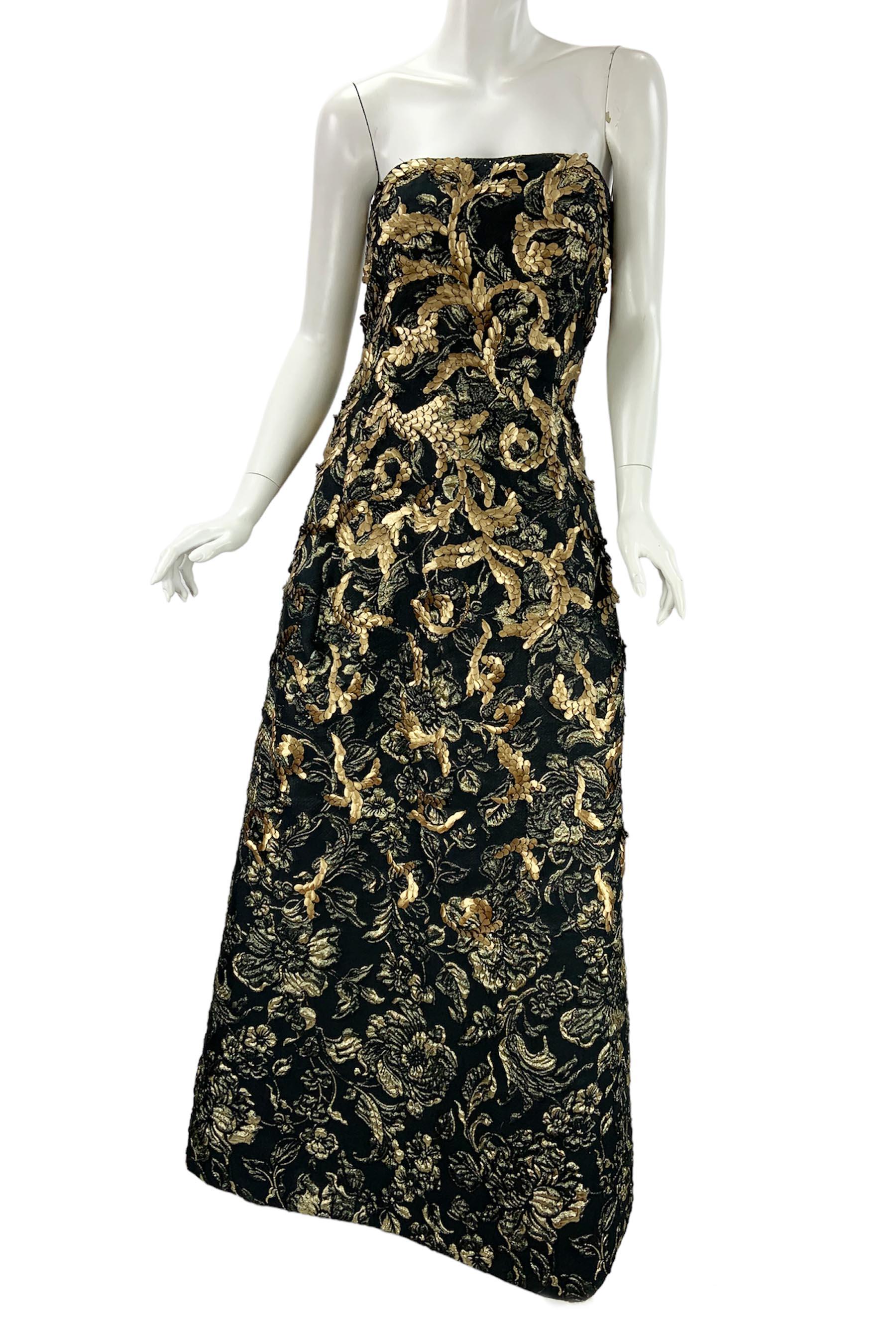 Oscar de la Renta FW 2014 Runway Museum Red Carpet Black Gold Gown Dress L / XL For Sale 1