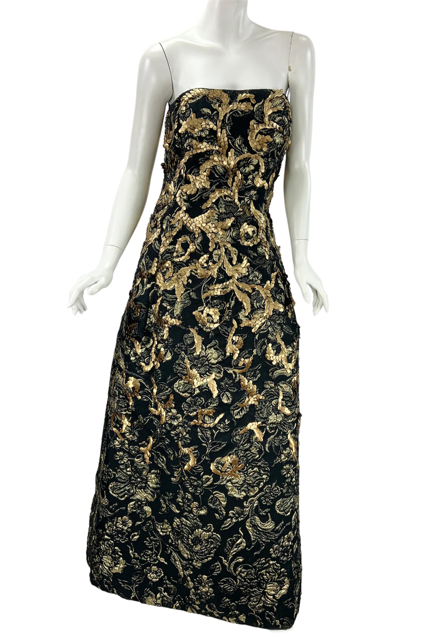 Oscar de la Renta FW 2014 Runway Museum Red Carpet Black Gold Gown Dress L / XL For Sale 5