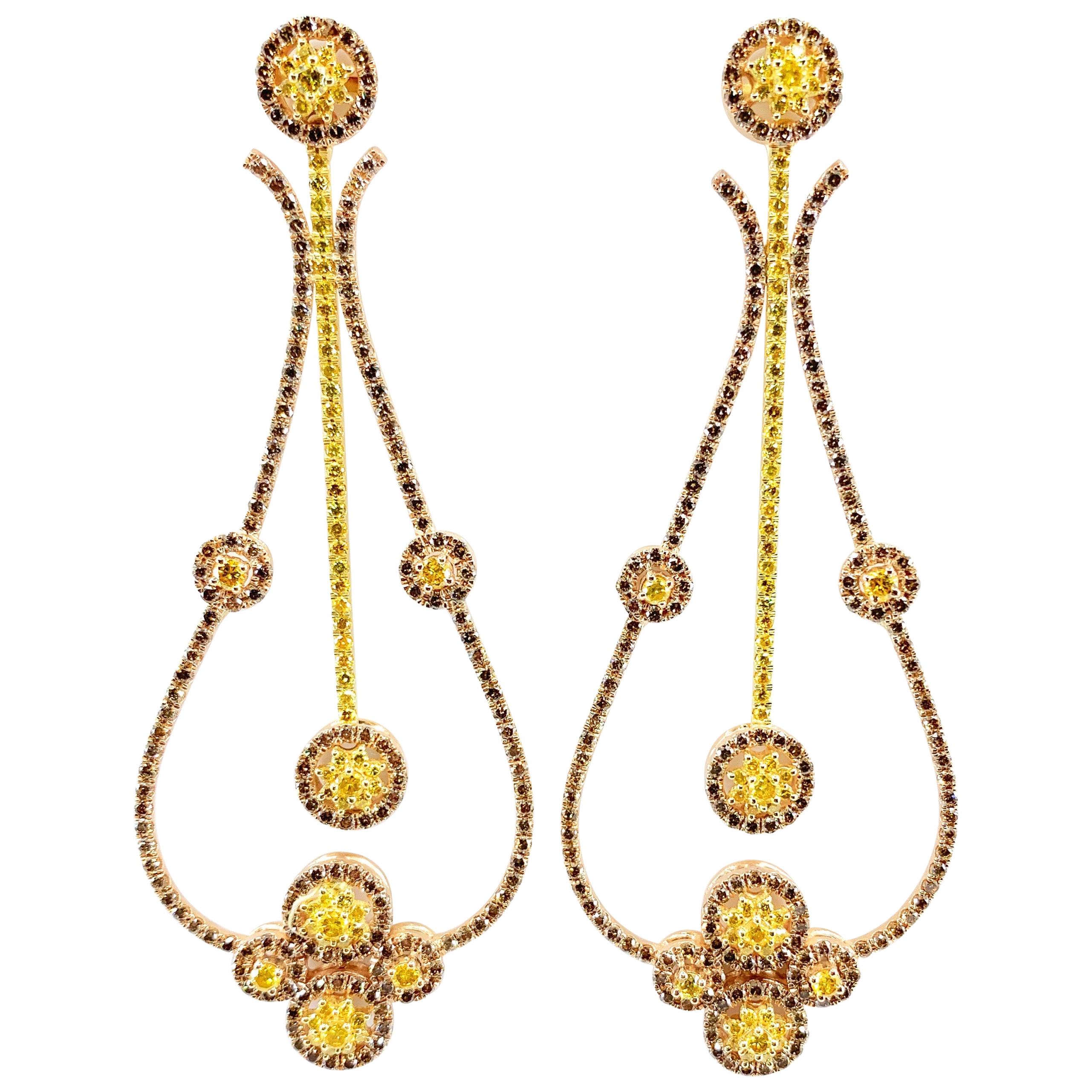 Boucles d'oreilles chandelier en or rose et jaune avec diamants roses et jaunes de 10,05 carats