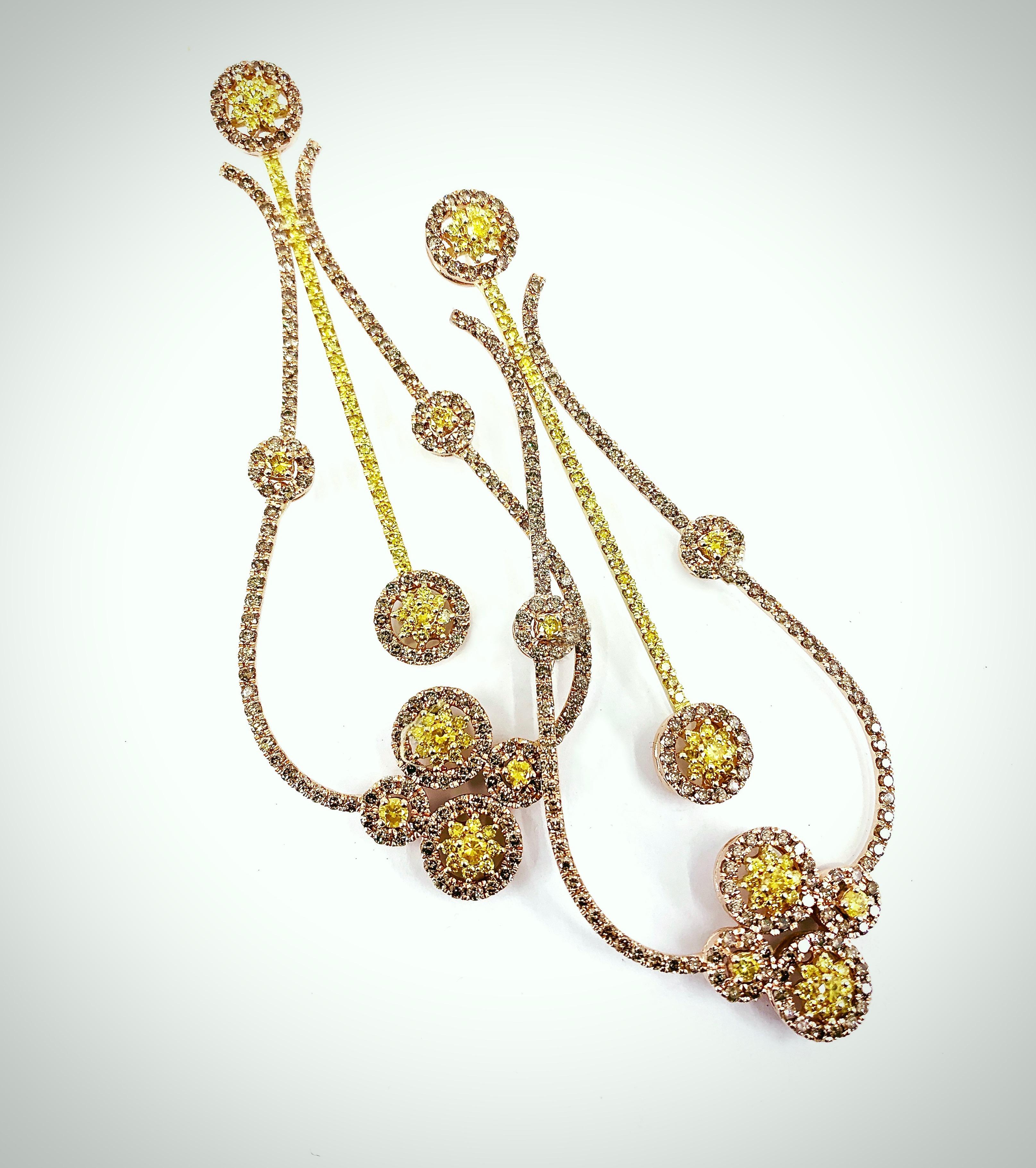 Brilliant Cut 10.05 Carat Pink & Yellow Diamond Chandelier Earrings in Rose & Yellow Gold For Sale