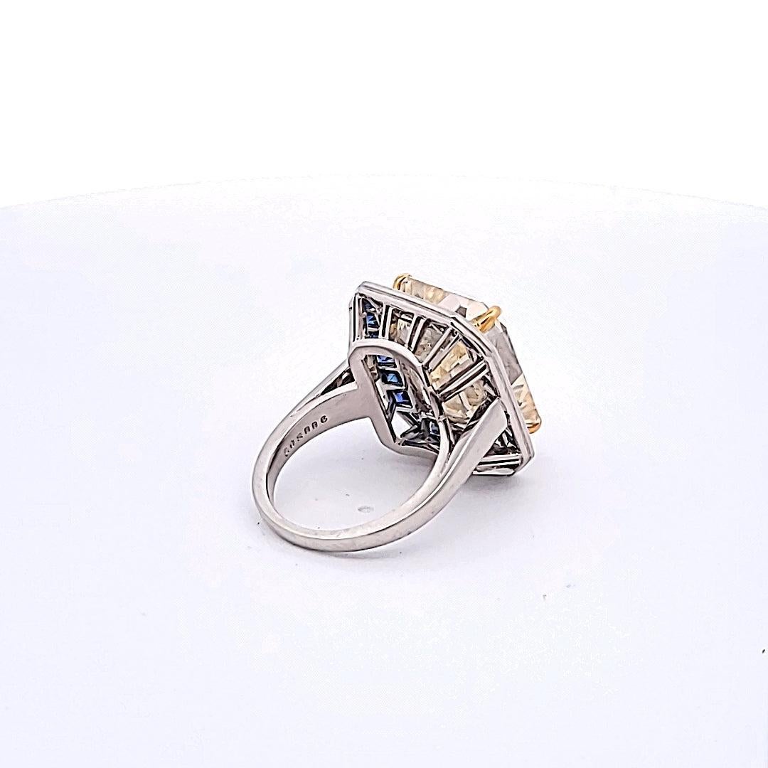 Taille émeraude Oscar Heyman, bague cocktail Flyb-SI1 en or 18 carats avec diamants taille émeraude de 17,35 carats en vente