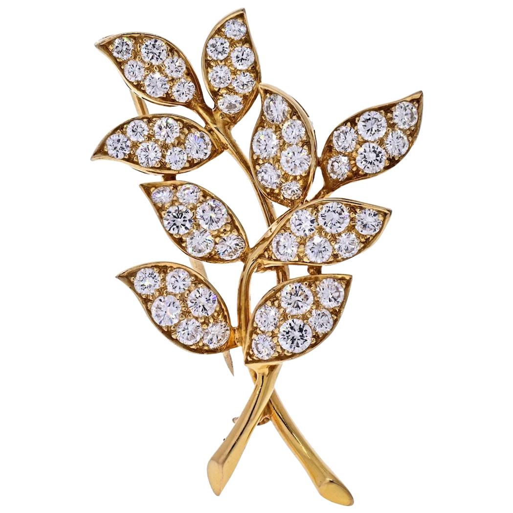 Oscar Heyman 18 Karat Yellow Gold 4.75 Carat Diamond Leaf Brooch