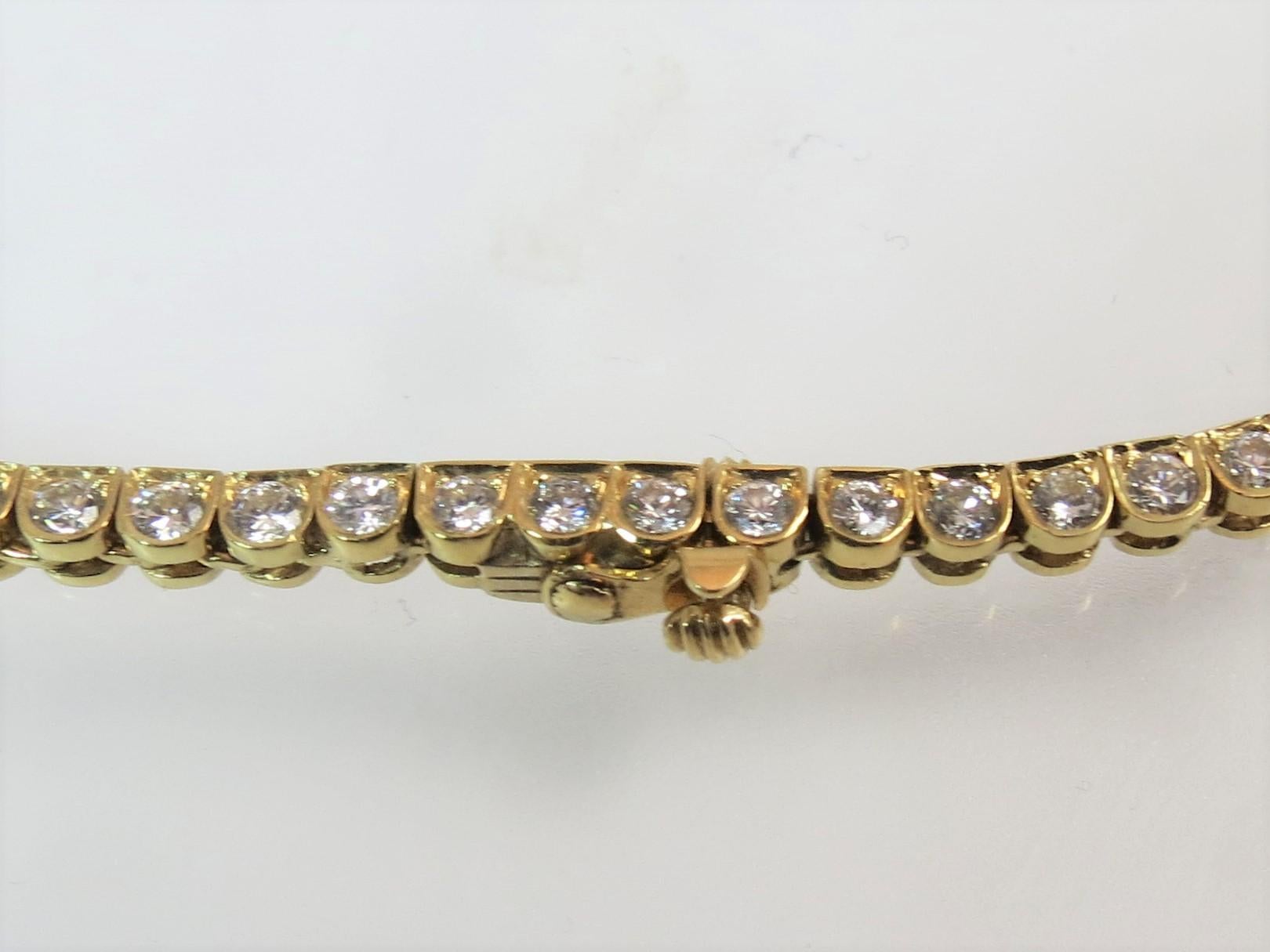 Contemporary Oscar Heyman 18 Karat Yellow Gold Graduating Prong Set Diamond Necklace
