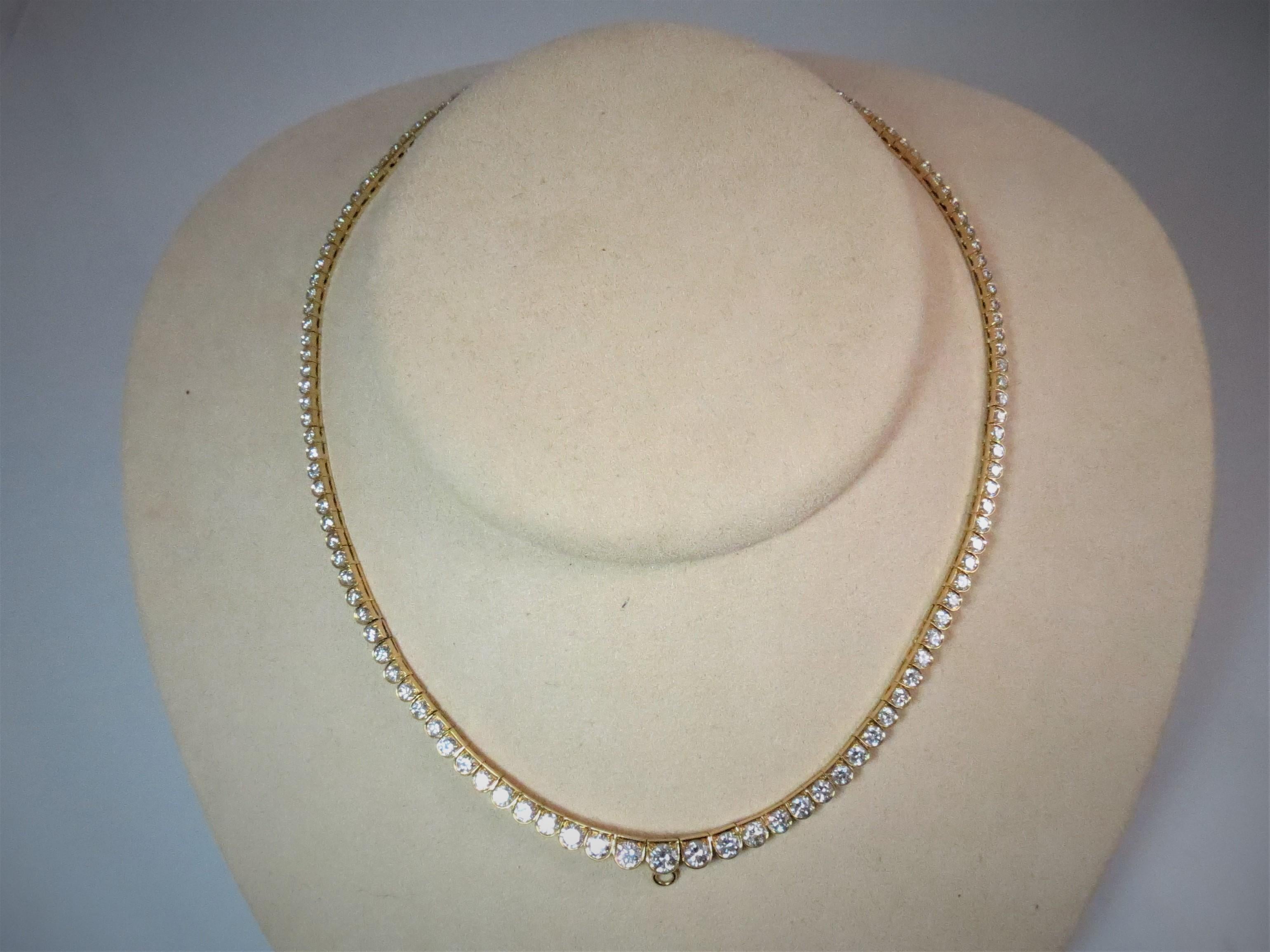 Women's Oscar Heyman 18 Karat Yellow Gold Graduating Prong Set Diamond Necklace