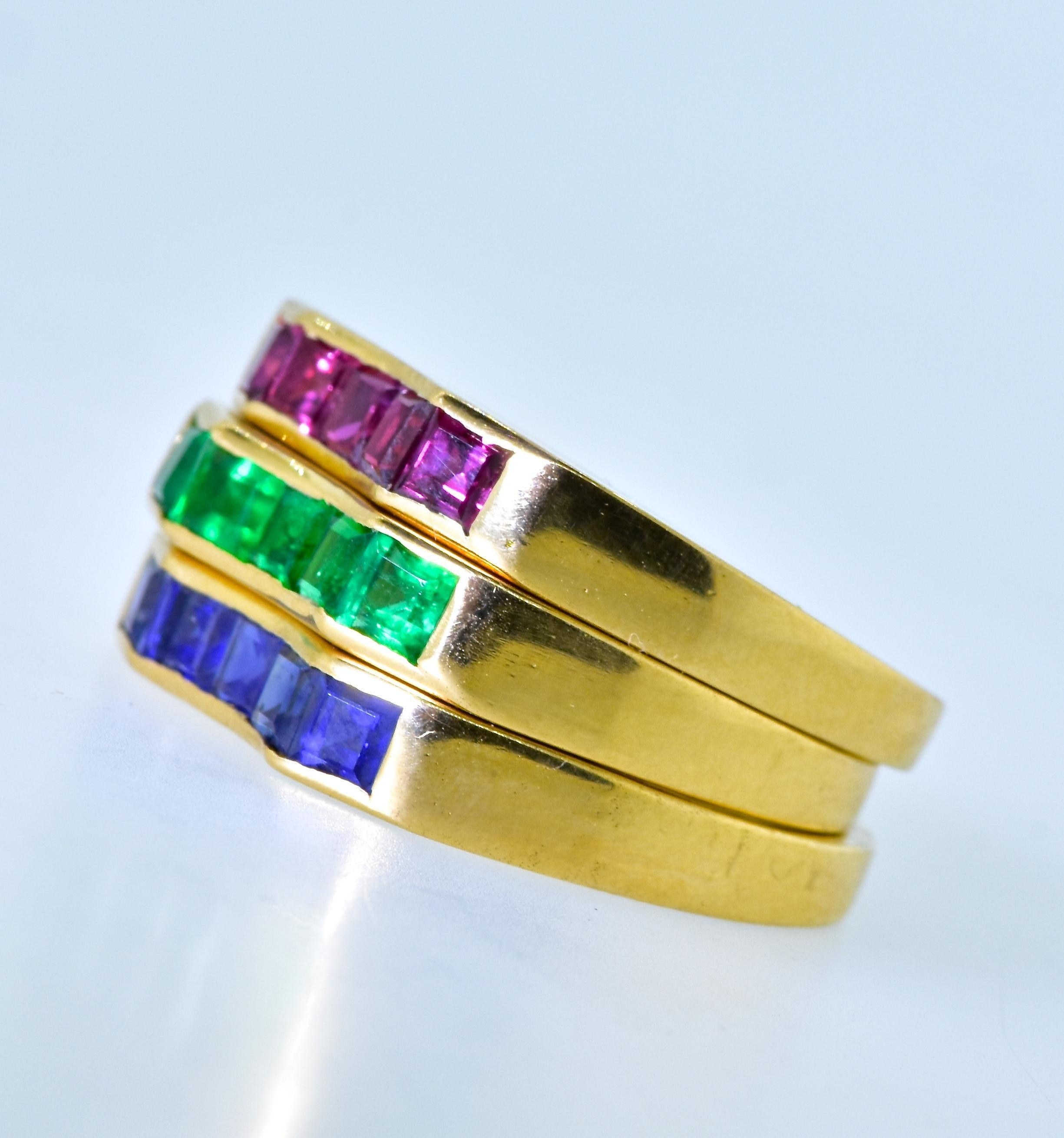 Oscar Heyman 18k Gold Matching Rings with Fine Emerald, Sapphire and Ruby For Sale 3