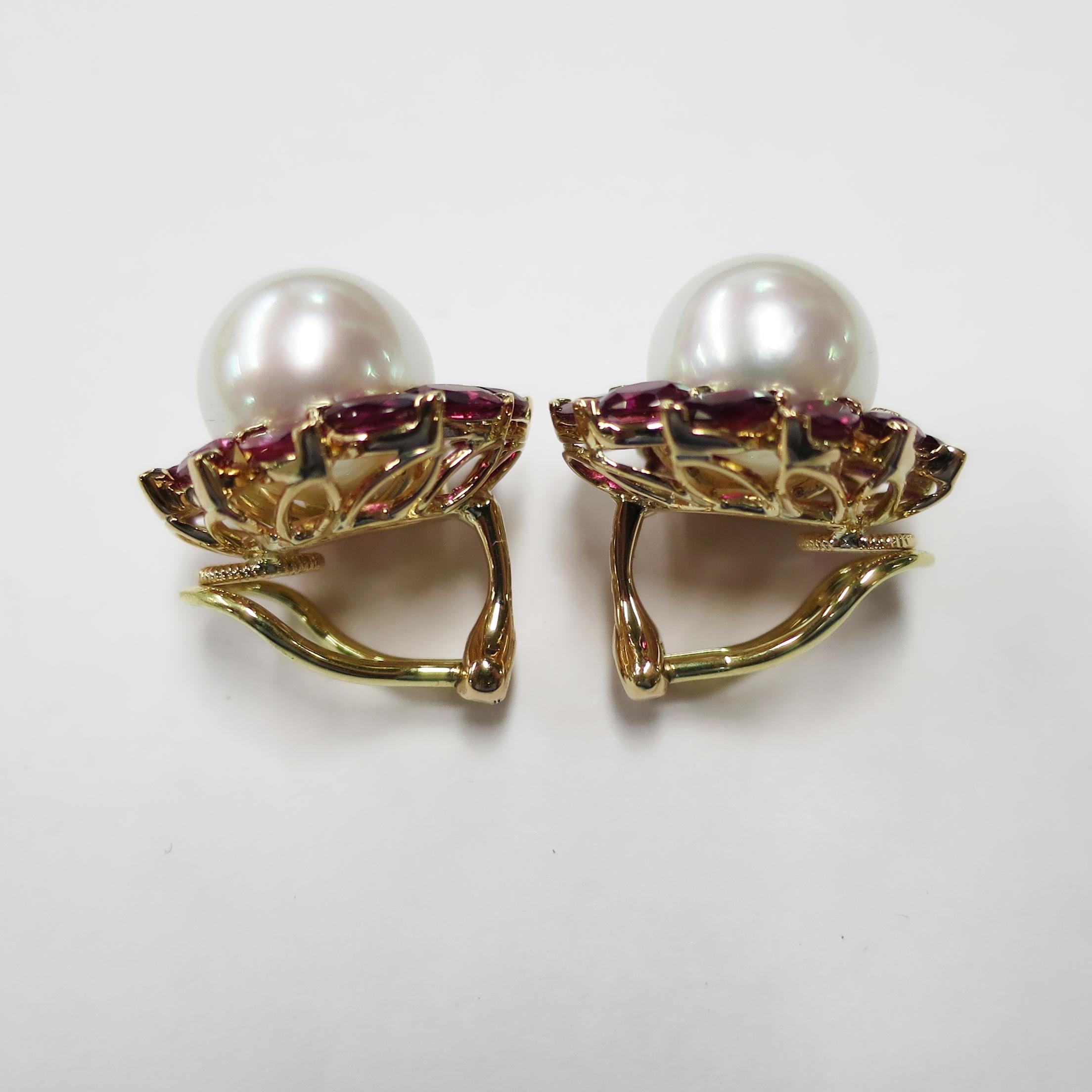 Oscar Heyman 18 Karat Gold South Sea Pearl and Ruby Clip Earrings 1
