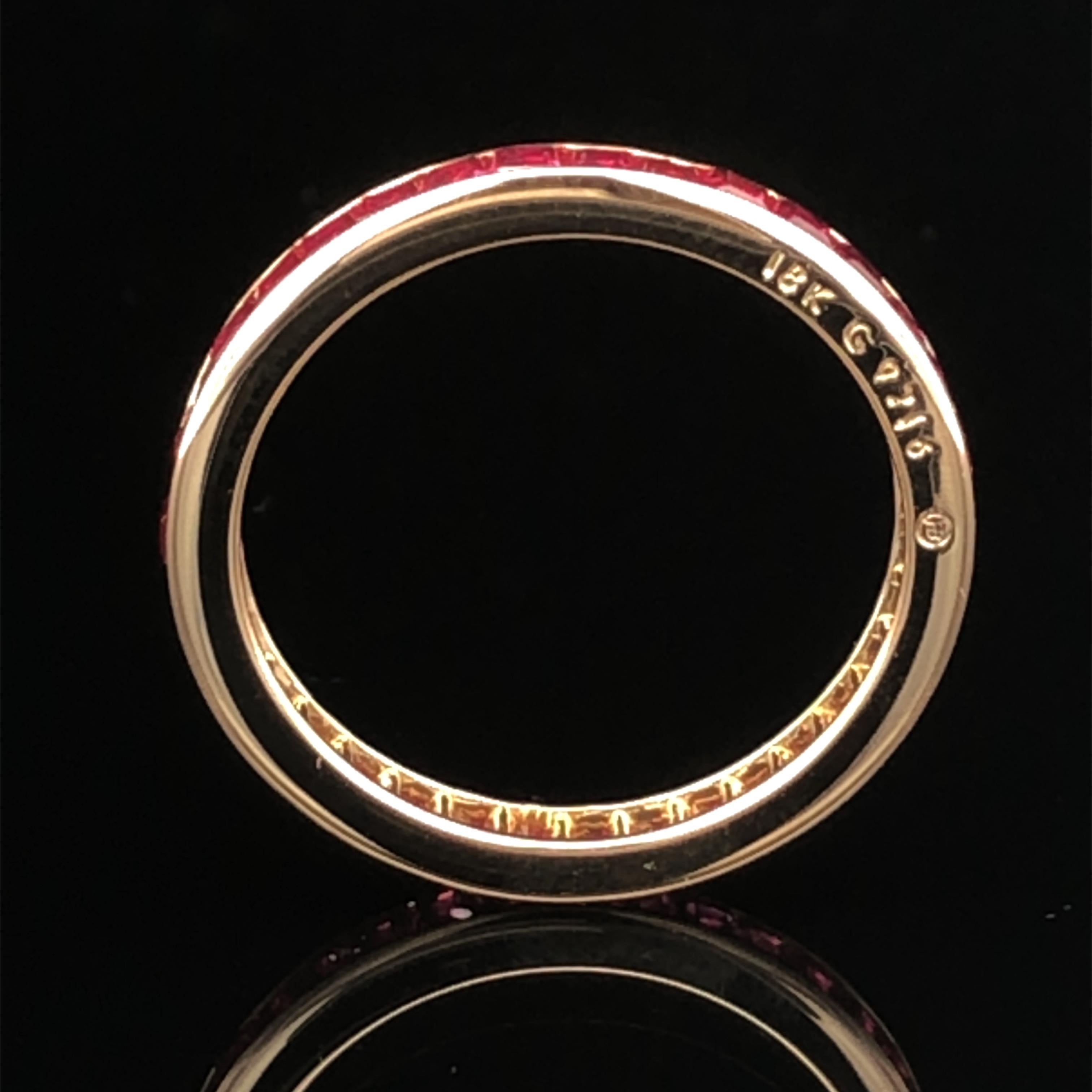 Oscar Heyman Anillo de oro amarillo de 18 quilates con rubí cuadrado de 2,5 mm, talla 6,25 en Nuevo estado para la venta en New York City, NY