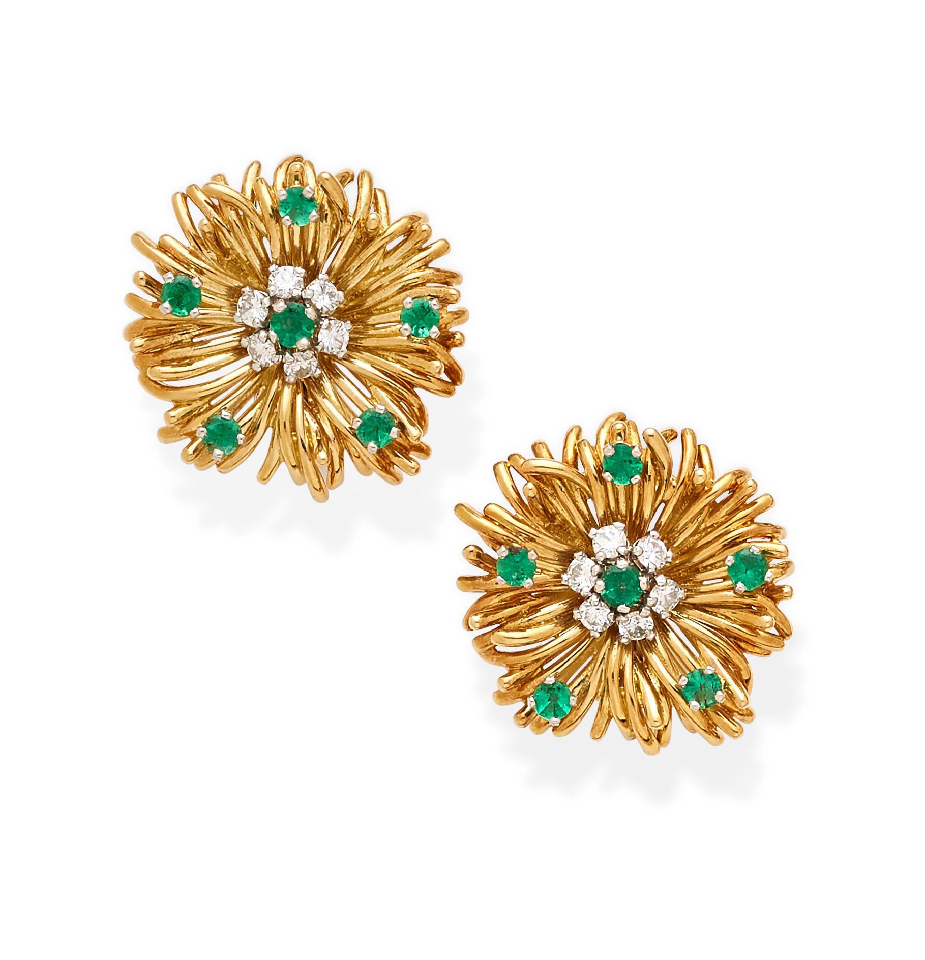 Oscar Heyman 18k Yellow Gold and Platinum Emerald and Diamond Ear Clips

Gorgeous Vintage Clip-On Earrings by Oscar Heyman
Feature 12 Round Emeralds and 12 Round Diamonds in Floral Design
Total Diamond Weight = 0.65 ct
Total Emerald Weight = 1.09