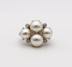 Oscar Heyman 1940 Art Deco Cocktail Ring In Platinum Diamonds And White Pearls