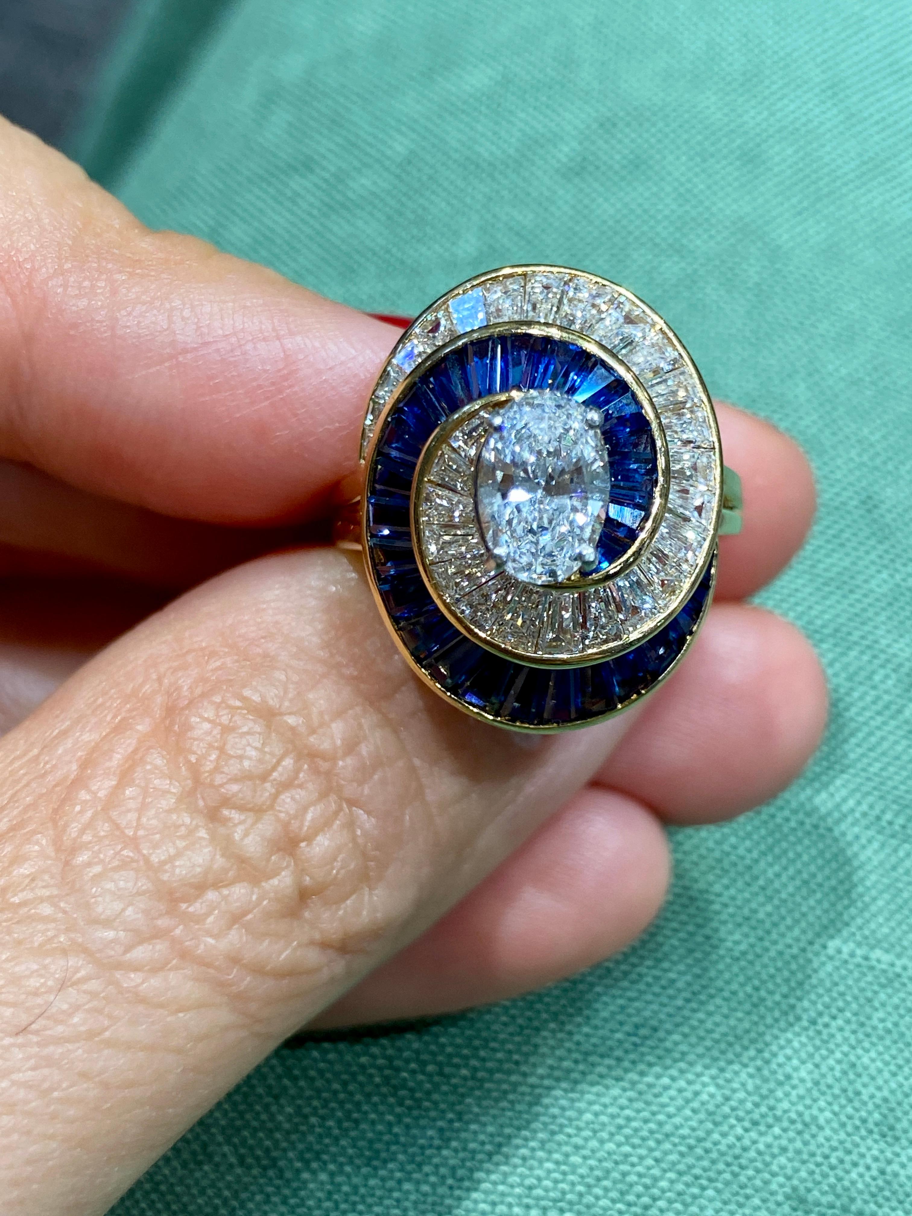 Oscar Heyman 1960er Jahre Ballerina-Ring mit Diamanten und Saphiren im Zustand „Gut“ in London, GB