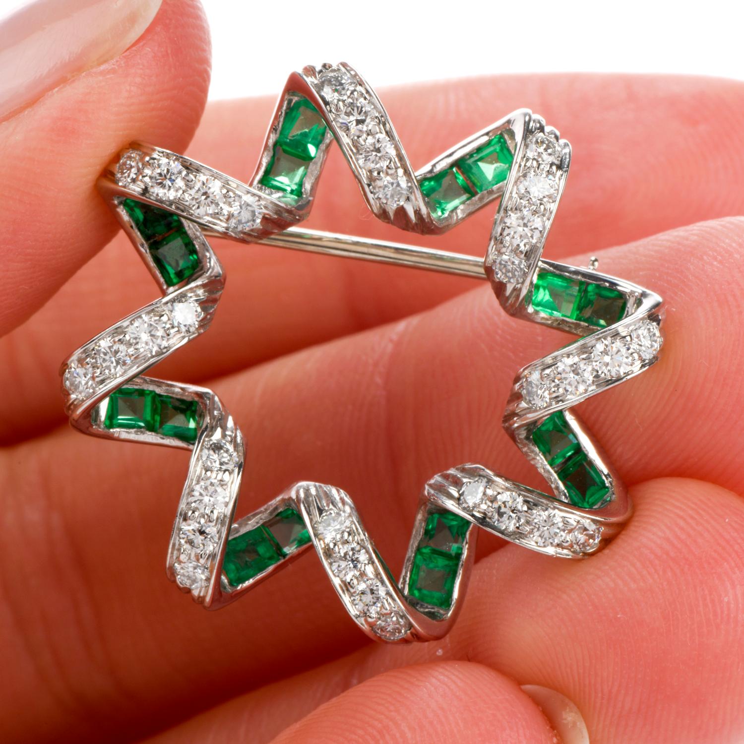 Oscar Heyman 1960s Diamond Emerald Twisted Star Platinum Brooch Pin In Excellent Condition In Miami, FL