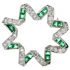 Oscar Heyman 1960s Diamond Emerald Twisted Star Platinum Brooch Pin