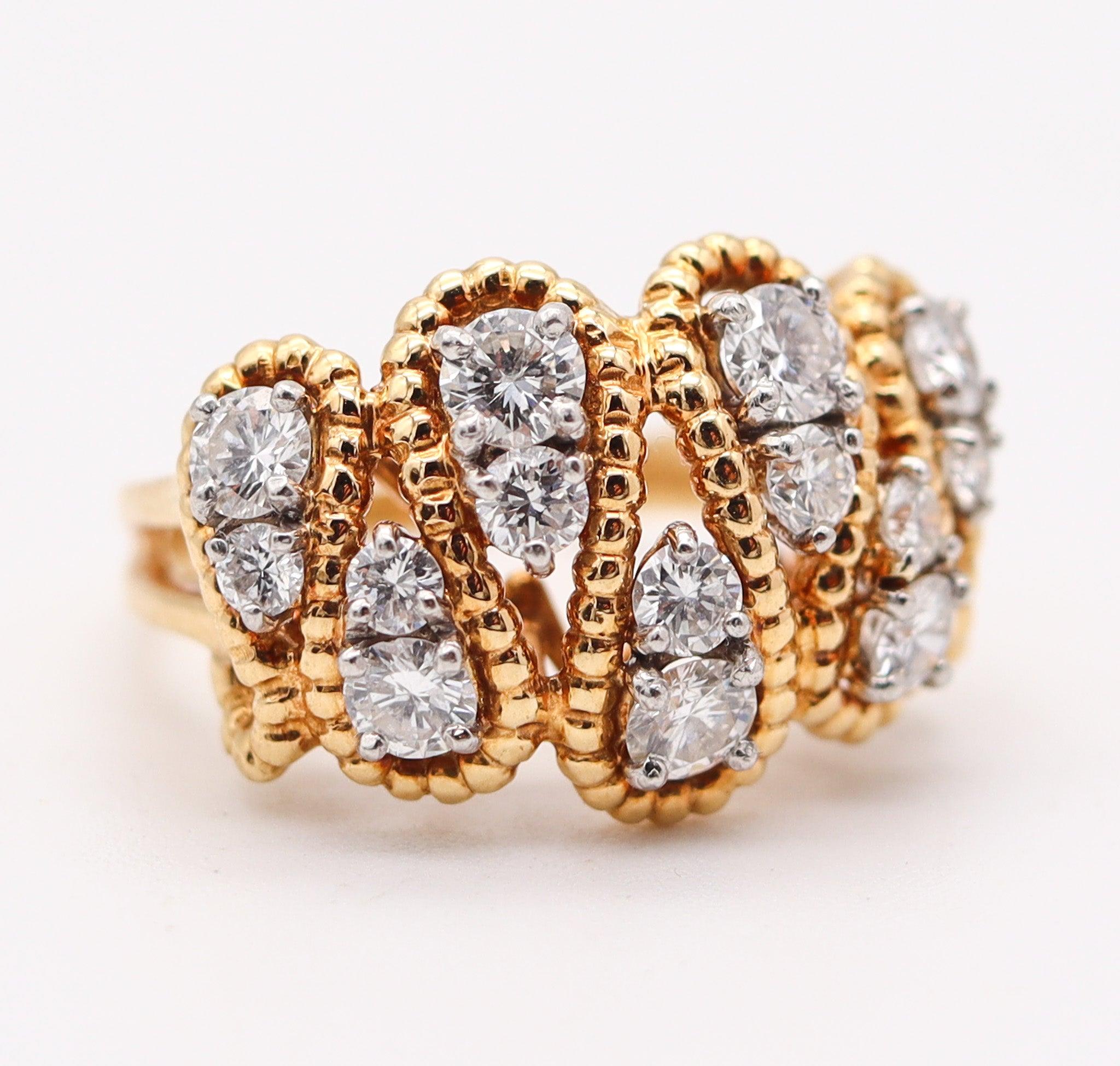 Moderniste Oscar Heyman 1970 Bague en or 18Kt, platine et 1.24 Ctw en diamants VS en vente