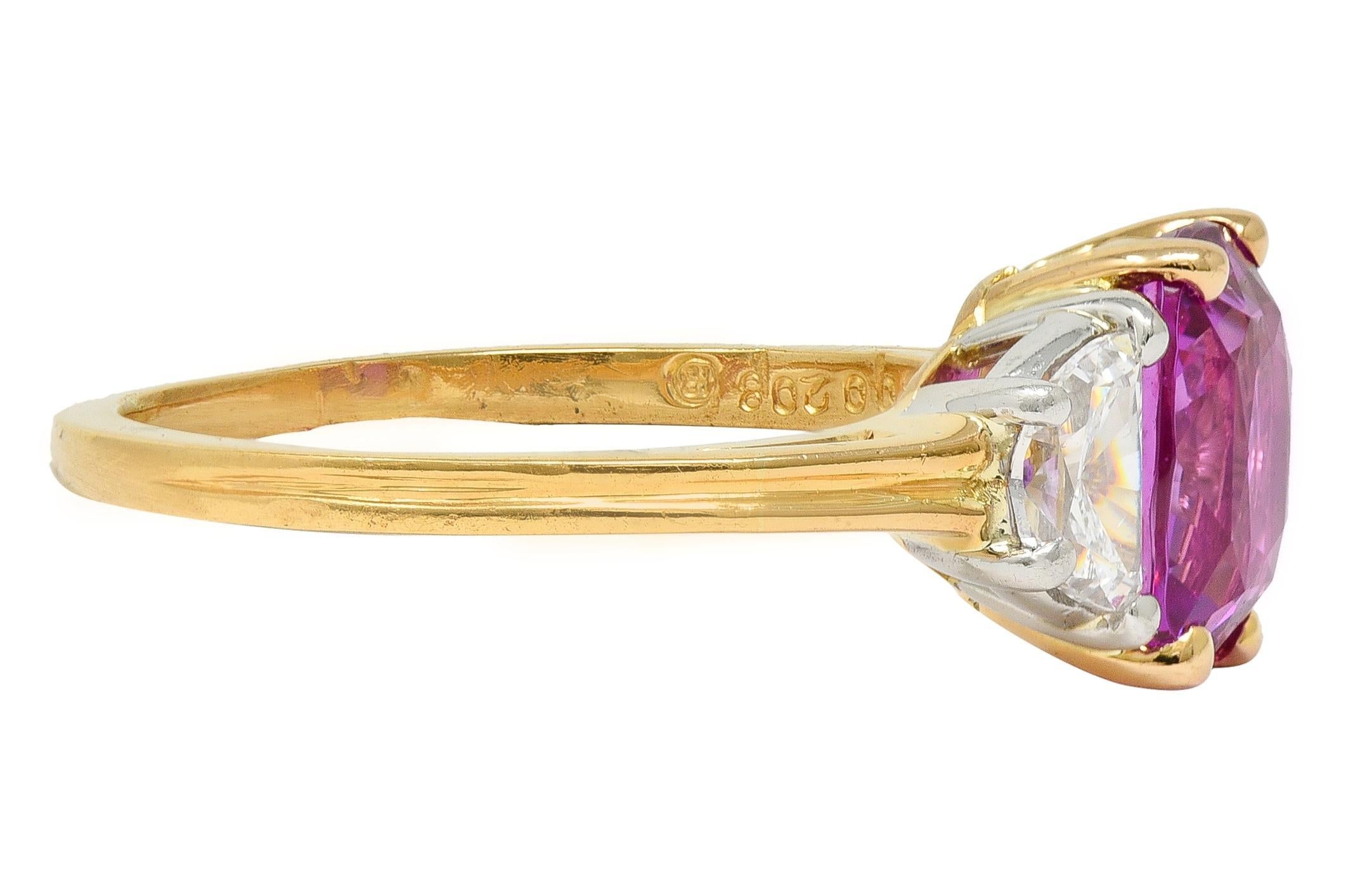 Taille coussin Oscar Heyman 1980's 3.30 CTW Pink Sapphire Diamond Platinum 18K Gold Ring GIA en vente