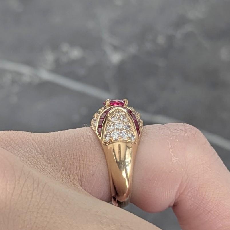 Oscar Heyman 1980's 3.60 CTW Rubí Diamante 18 Kilates Oro Anillo Bombé Vintage en venta 5