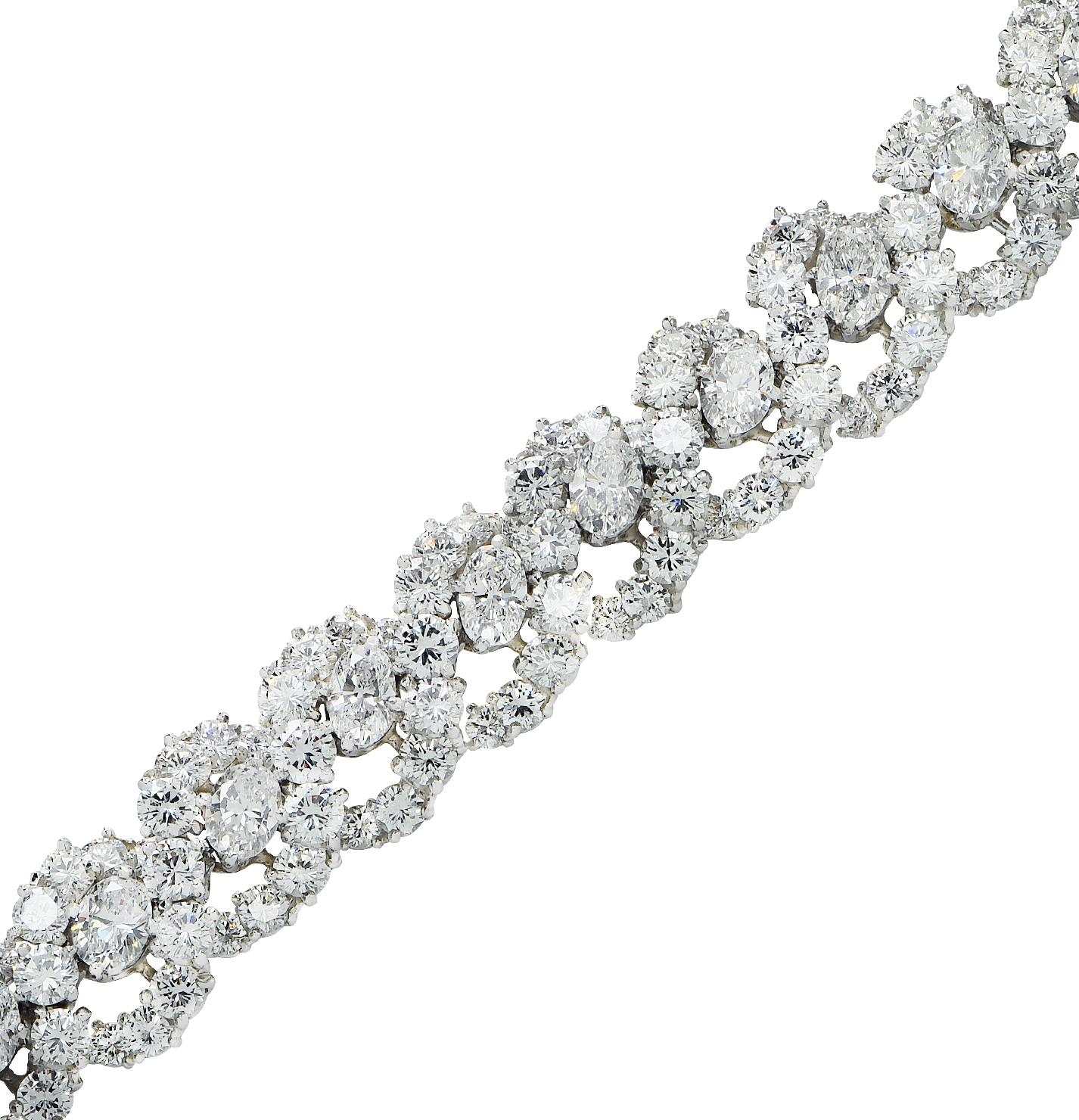 Modern Oscar Heyman 29.41 Diamond Bangle Bracelet Circa 1963 For Sale