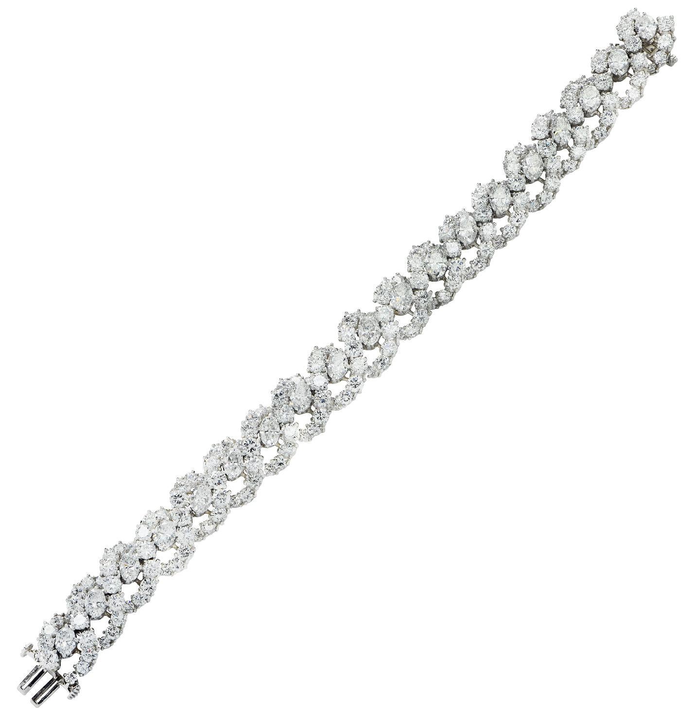 Women's Oscar Heyman 29.41 Diamond Bangle Bracelet Circa 1963 For Sale