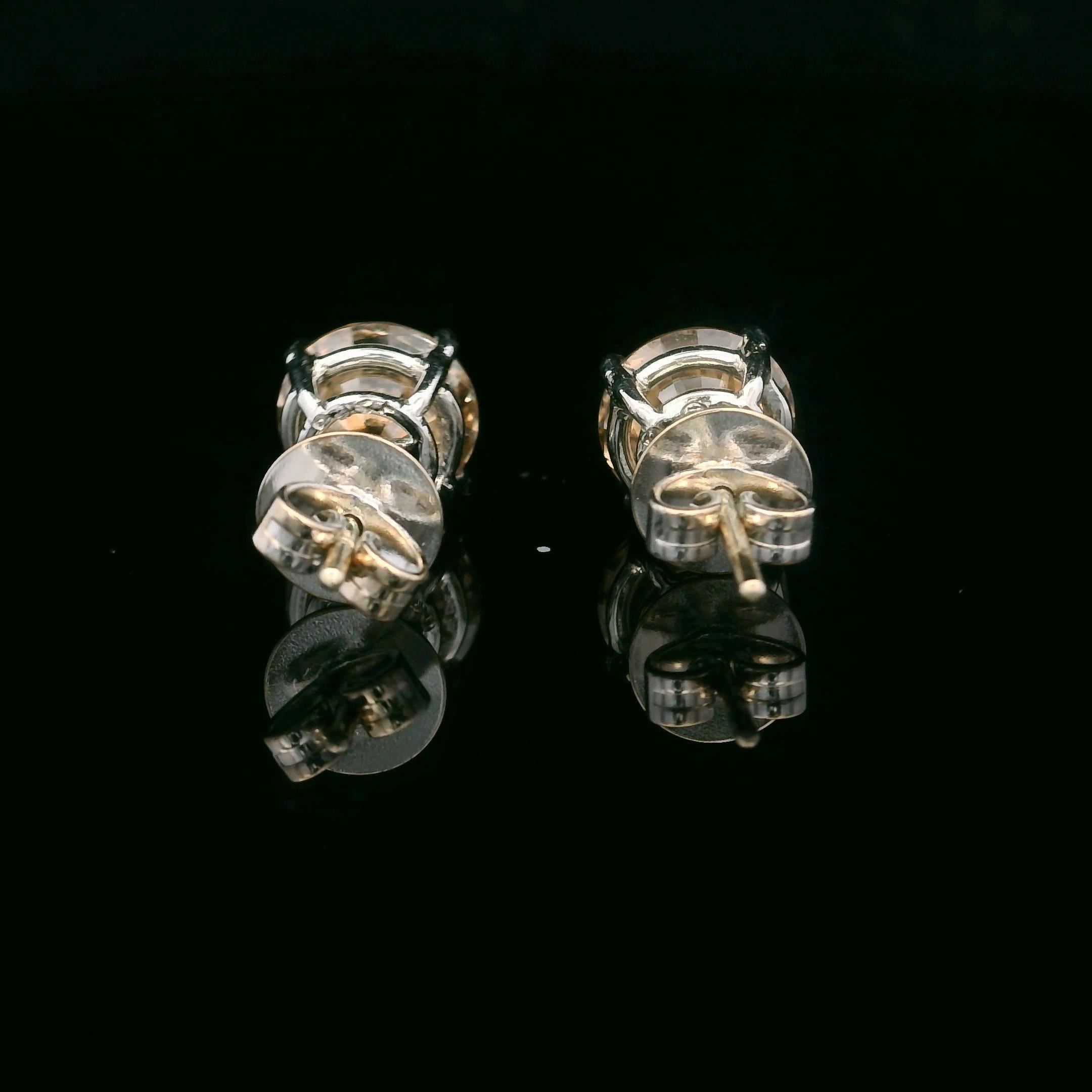 Oscar Heyman 3.34tcw Champagne Diamond Stud Earrings In New Condition For Sale In New York City, NY