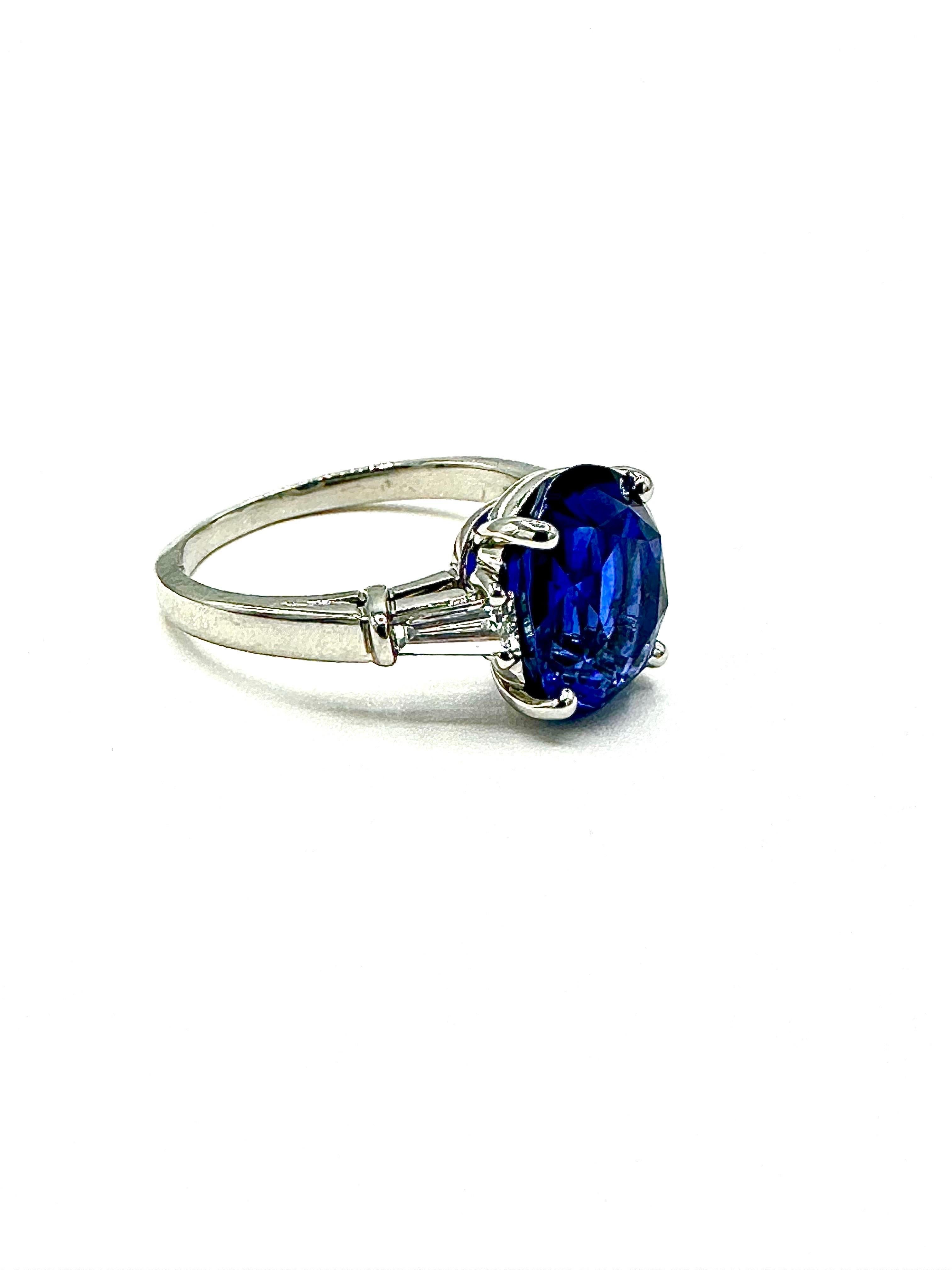 Modern Oscar Heyman 4.82 Carat Sapphire and Diamond Platinum Ring For Sale