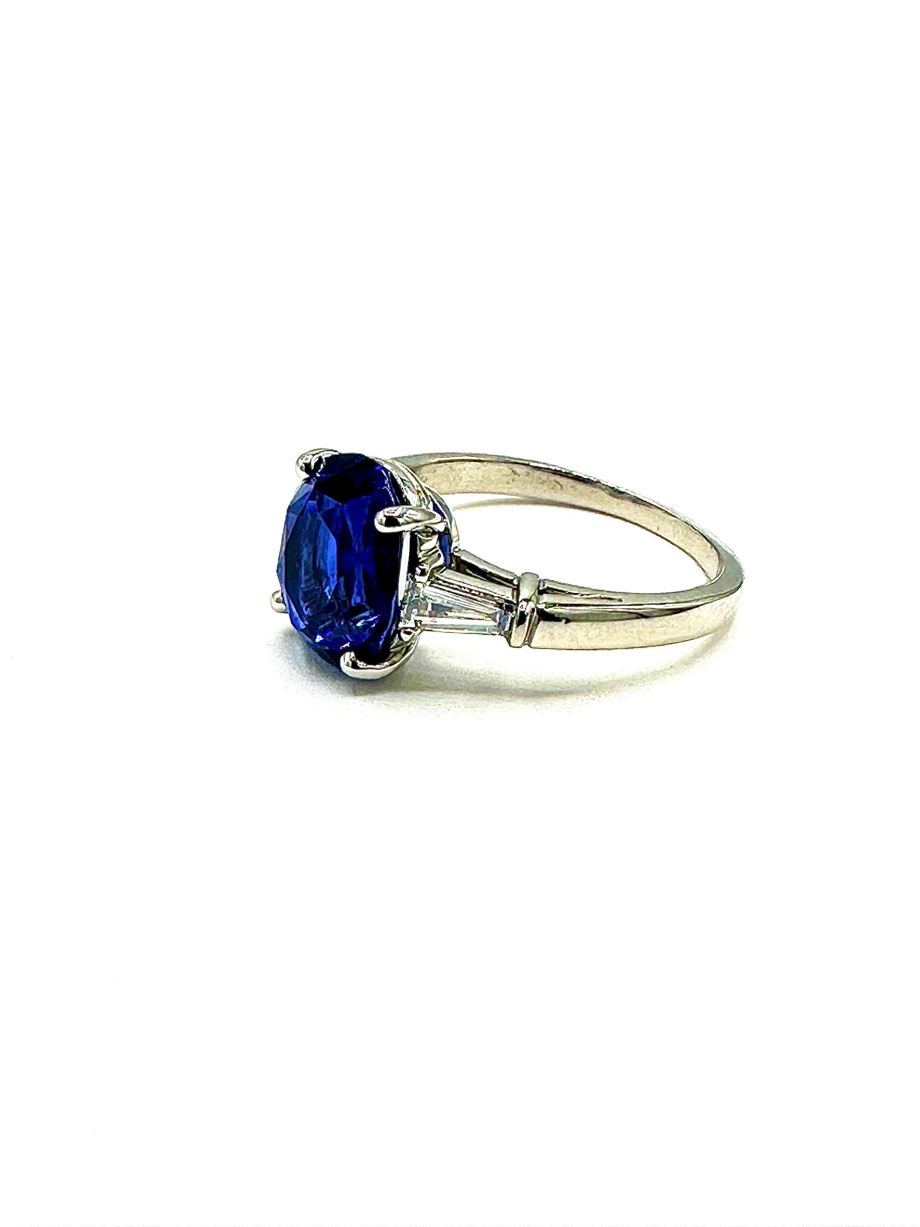 Oval Cut Oscar Heyman 4.82 Carat Sapphire and Diamond Platinum Ring For Sale