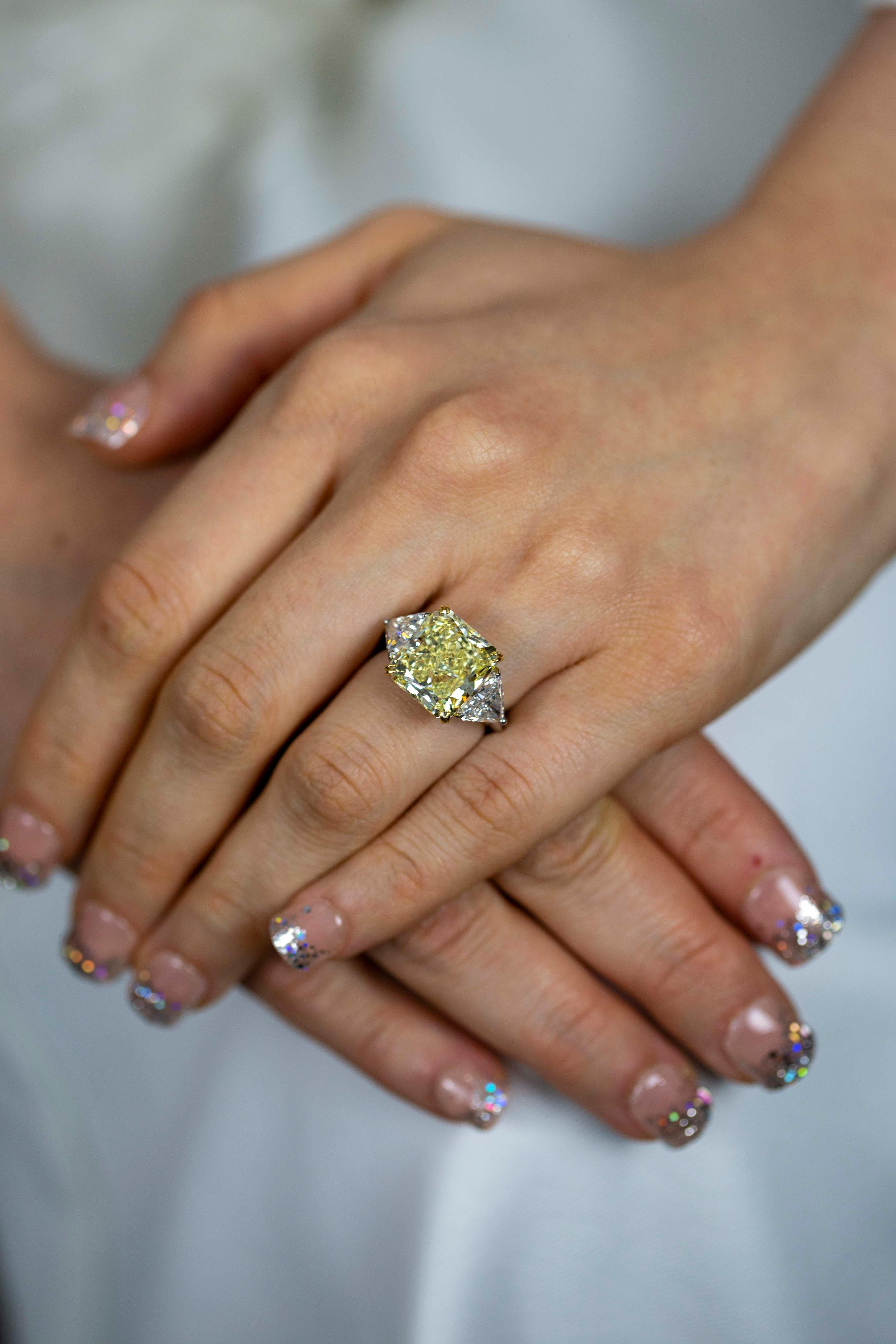 Oscar Heyman 9.03 Radiant Cut Fancy Yellow Diamond Three Stone Engagement Ring For Sale 3
