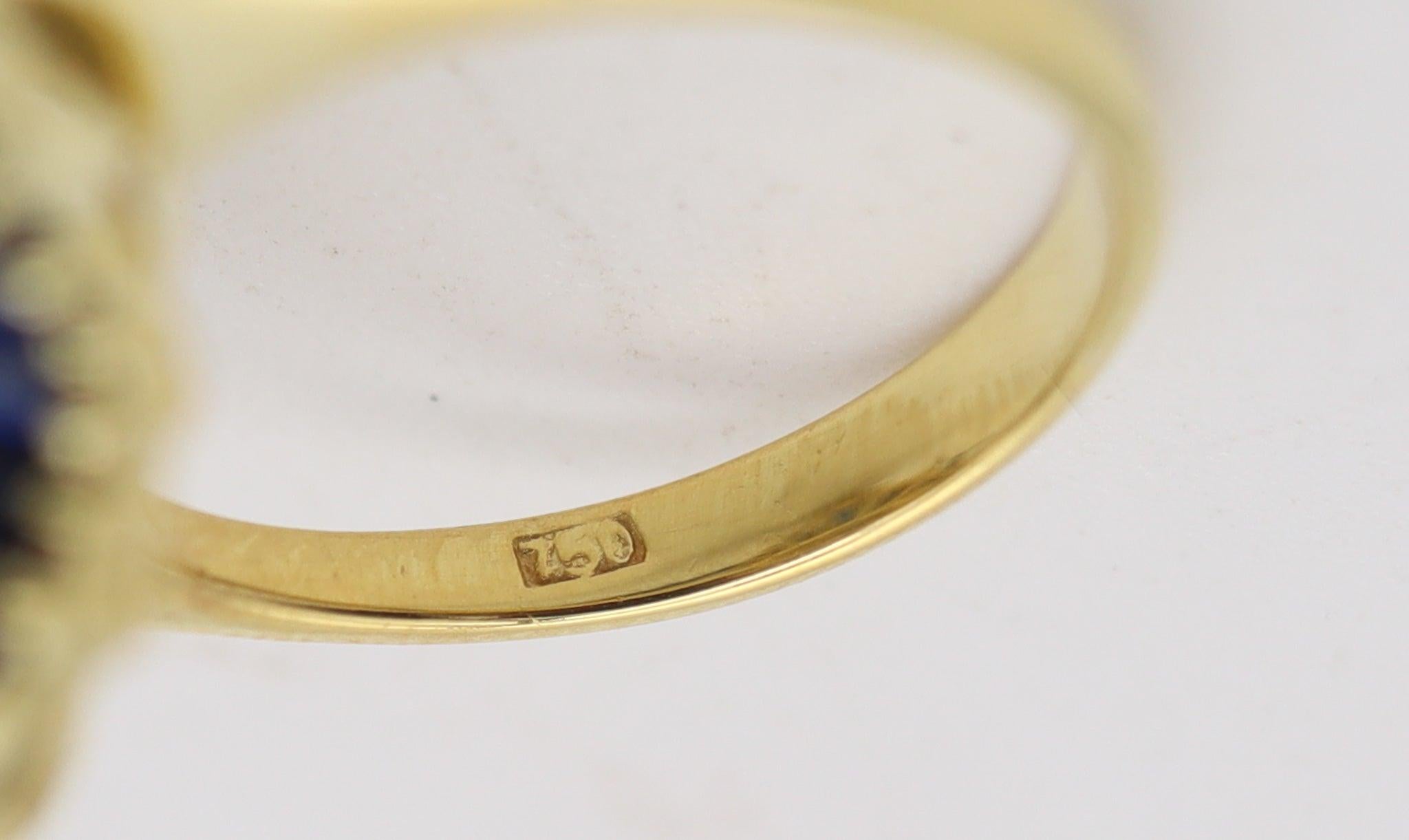 OSCAR HEYMAN Ballerina Cocktail Ring 18Kt Gold 2.86 Ctw Diamonds & Sapphires In Excellent Condition For Sale In Miami, FL