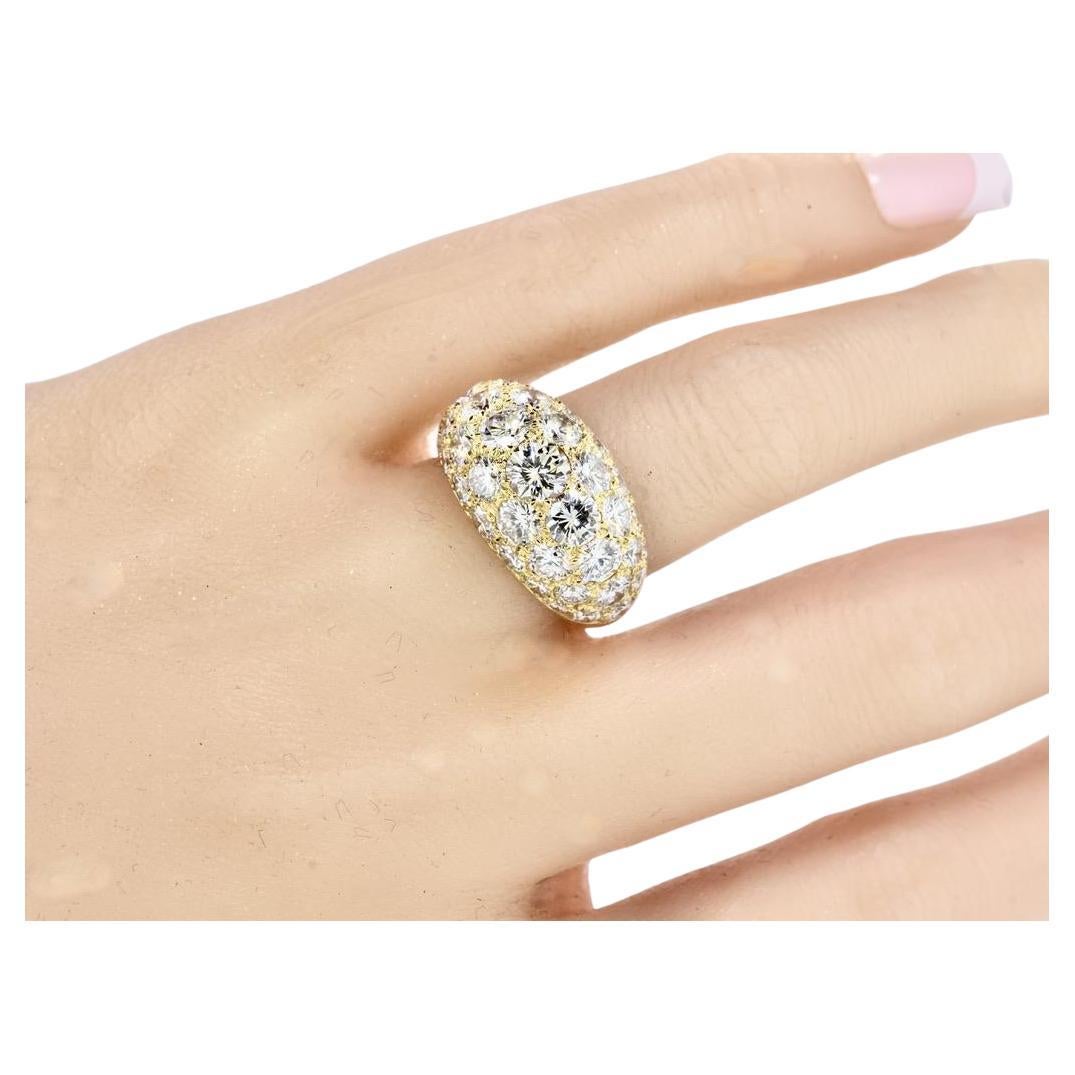 Oscar Heyman 
Bros. 18K and Fine Diamond Vintage Ring, c. 2000 in vendita