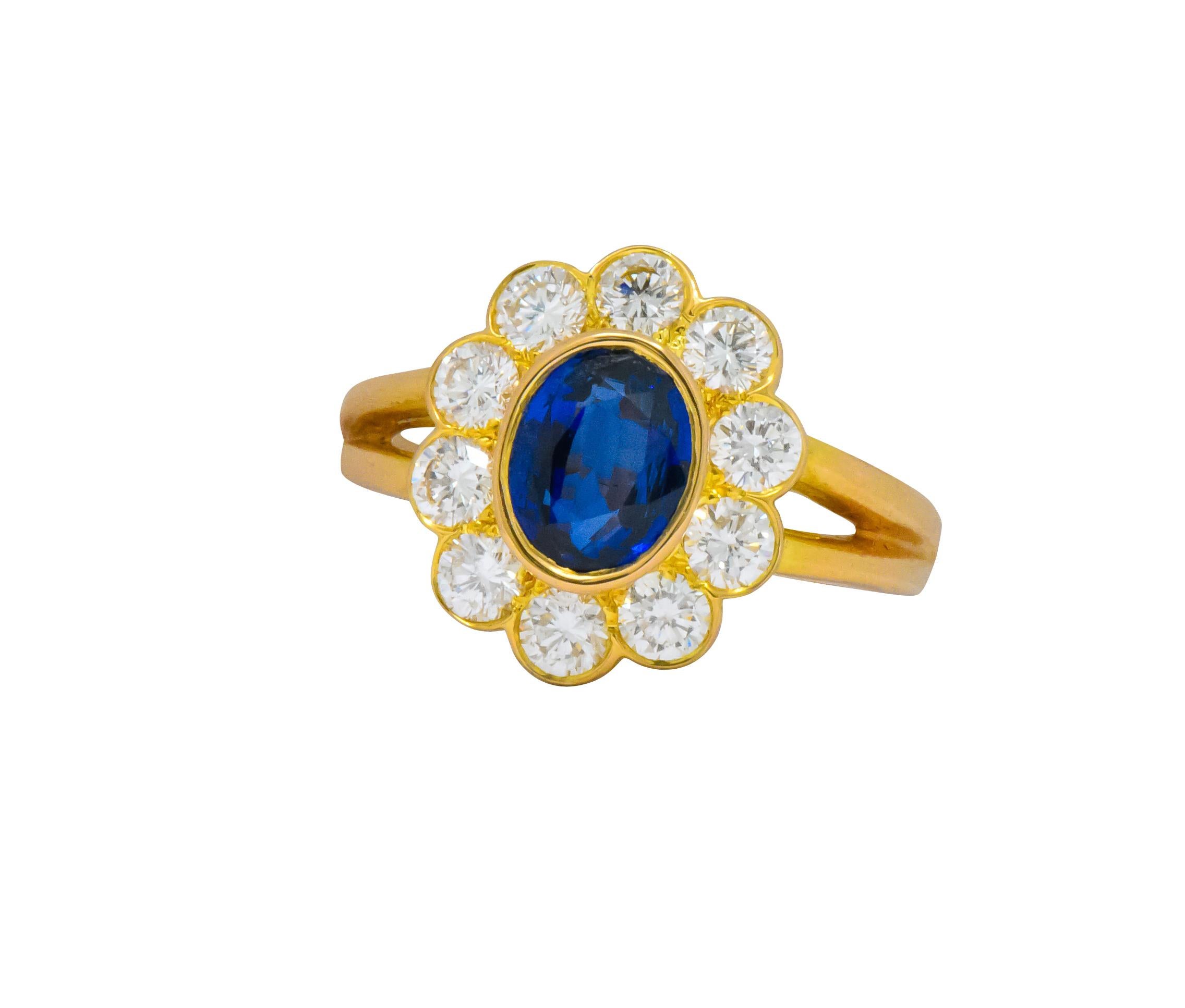 Women's or Men's Oscar Heyman Bros. 2.00 Carat Sapphire Diamond 18 Karat Gold Cluster Ring