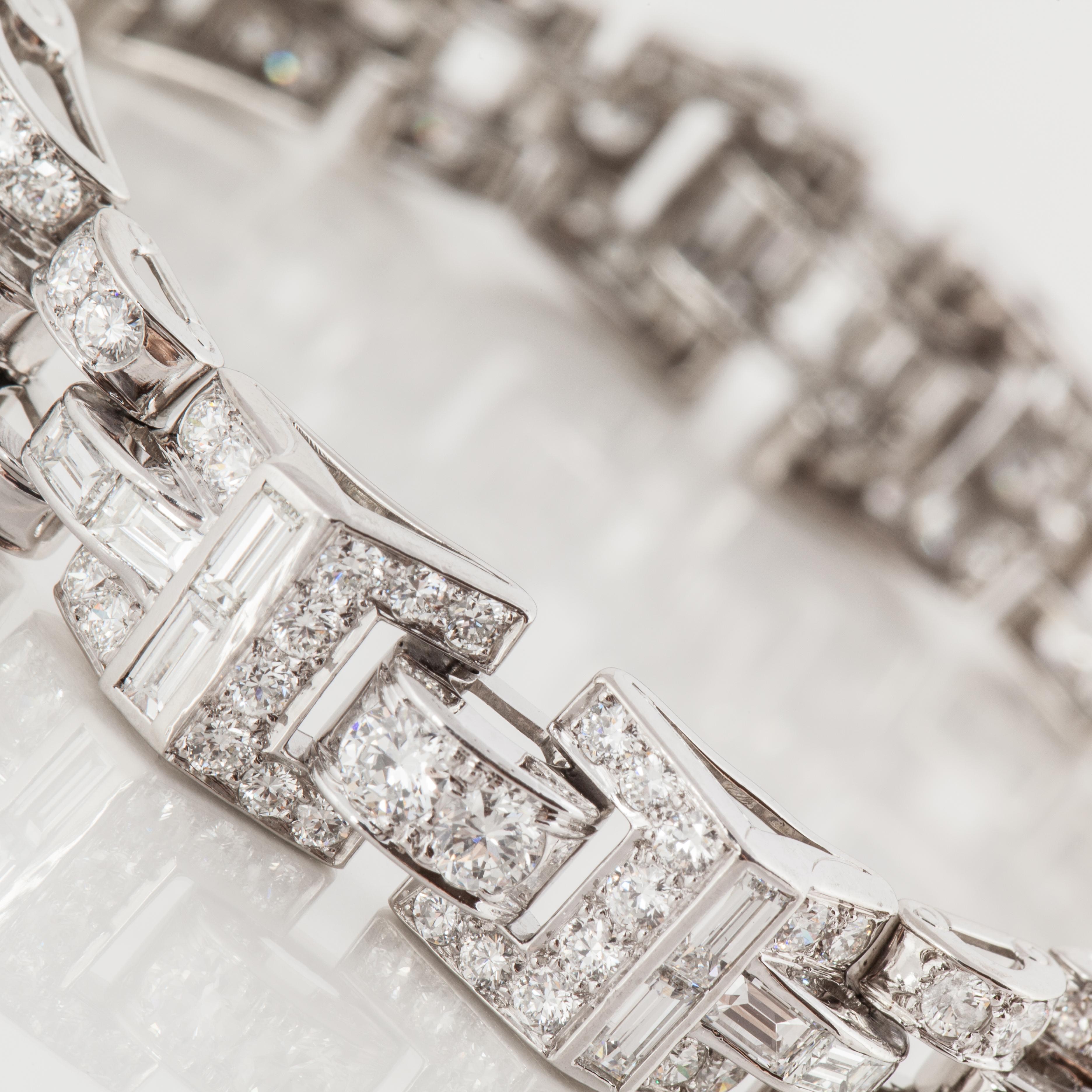 Oscar Heyman Platinum Diamond Bracelet In Good Condition For Sale In Houston, TX
