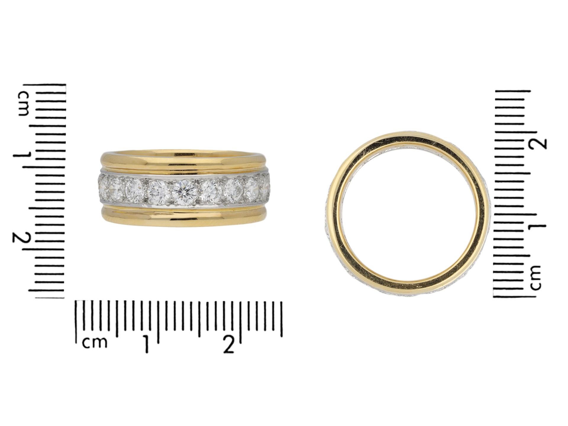Round Cut Oscar Heyman Brothers vintage diamond band ring, American, circa 1960. For Sale