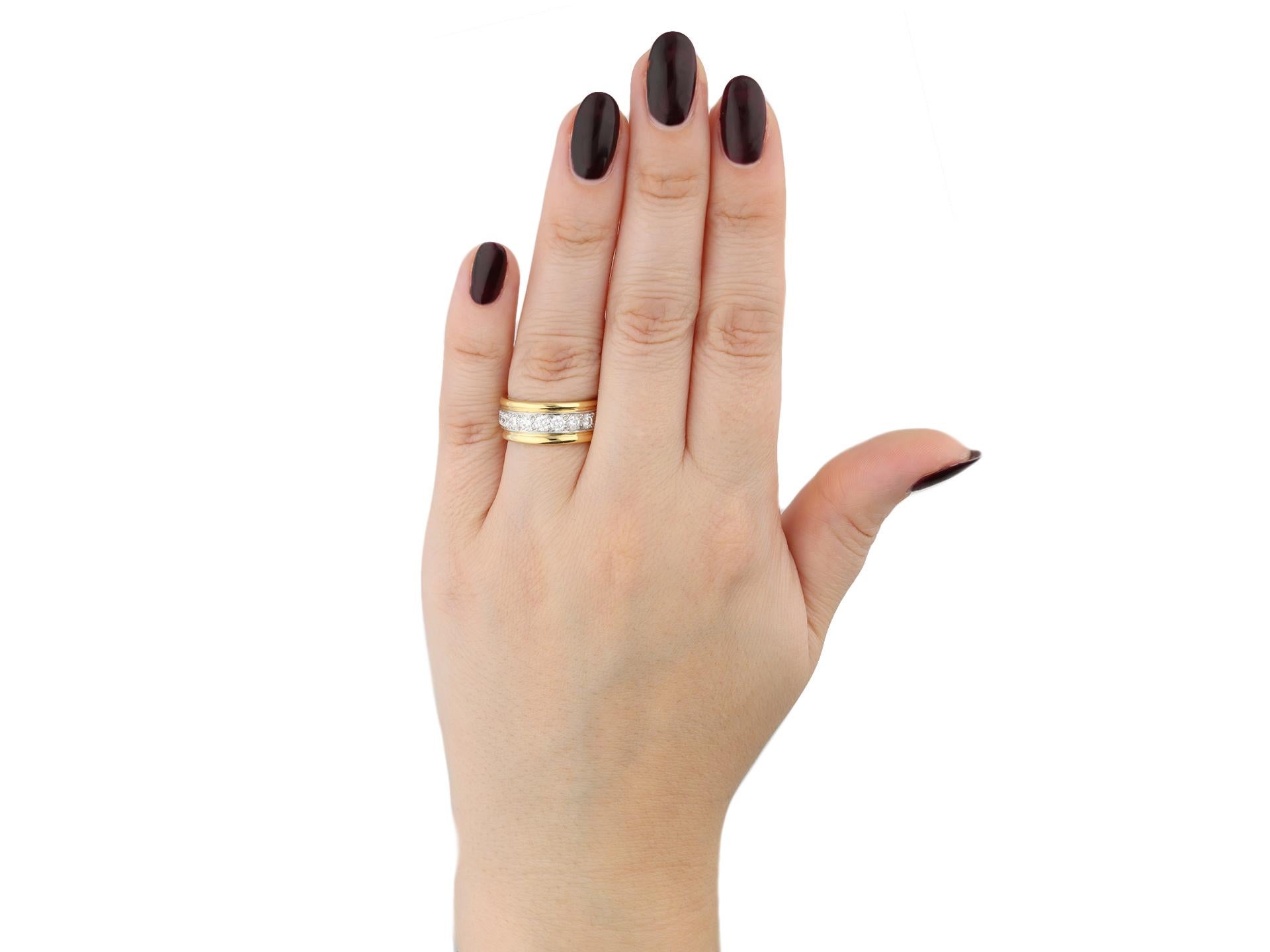 Oscar Heyman Brothers vintage diamond band ring, American, circa 1960. In Good Condition For Sale In London, GB