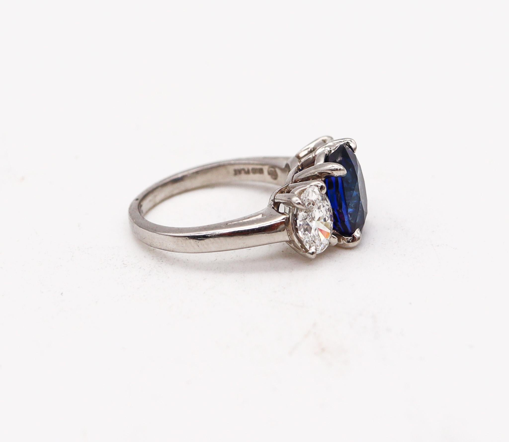 Contemporary Oscar Heyman Certified Ring in Platinum with 4.0ctw in Sapphire and Diamonds