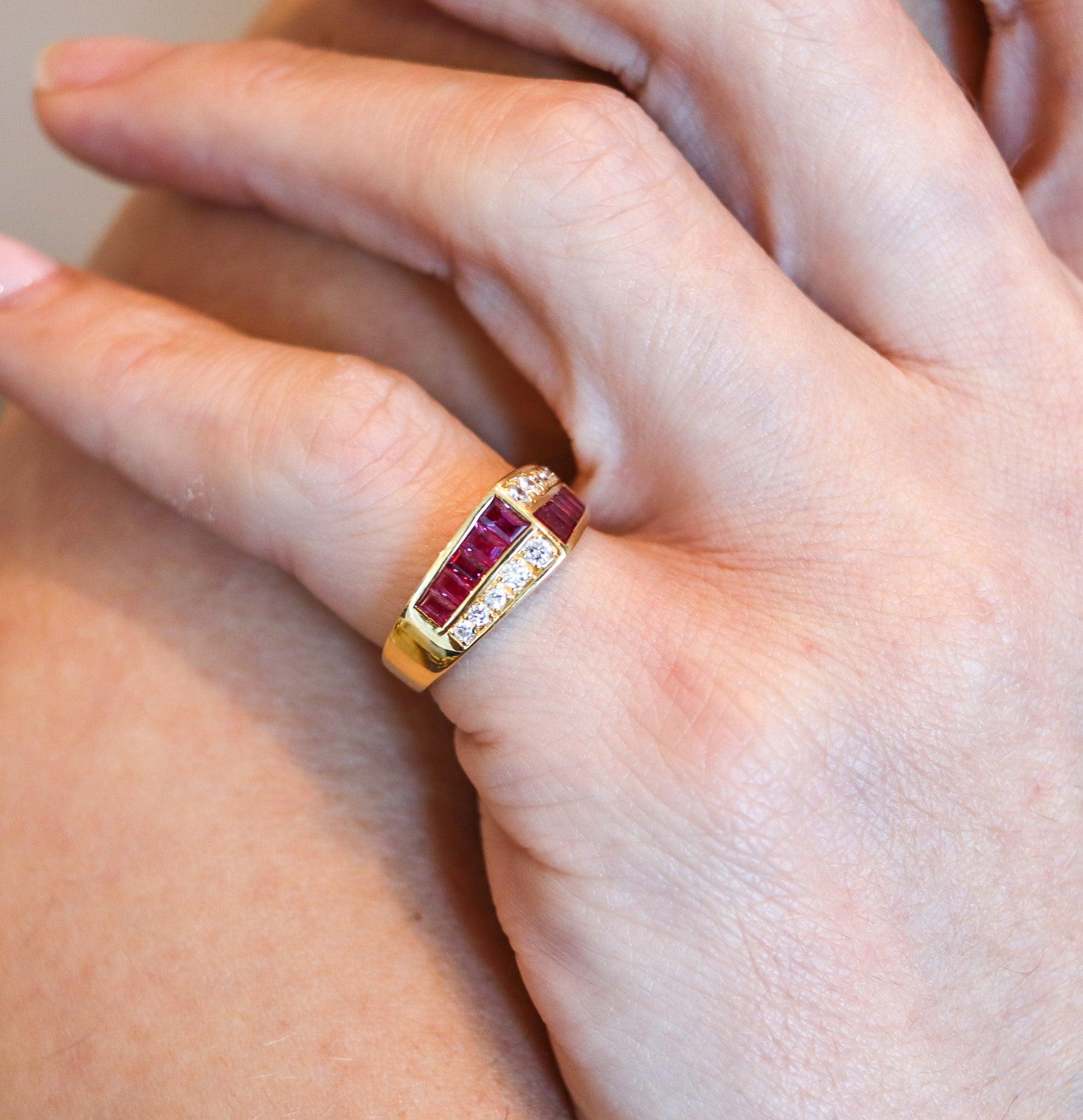 Cocktail ring designed by the Oscar Heyman Brothers.

A beautiful cocktail ring, created in New York city by the iconic jewelry makers of Oscar Heyman Company. This colorful ring has been crafted in solid yellow gold of 18 karats with high polished
